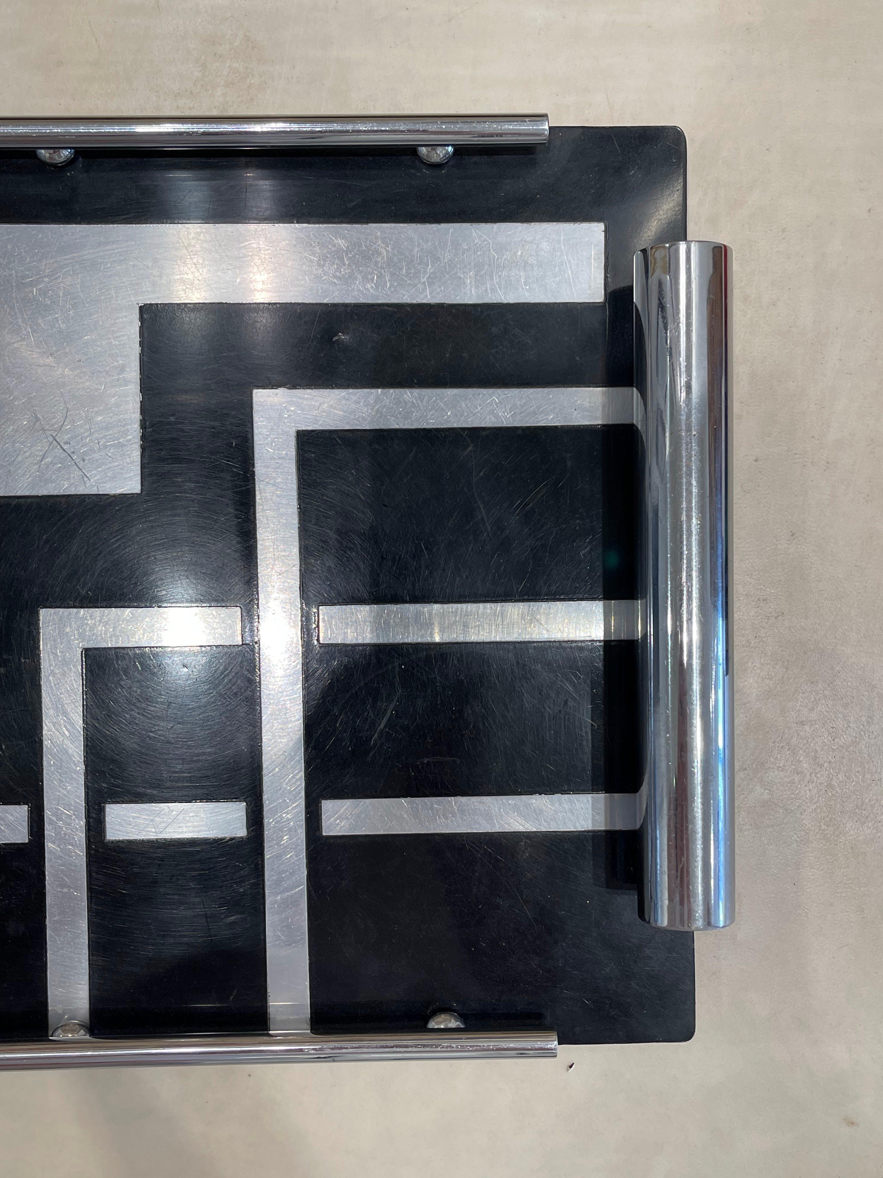 Superb Black Lacquered Tray, Bauhaus, Circa 1930 In Good Condition For Sale In Paris, FR