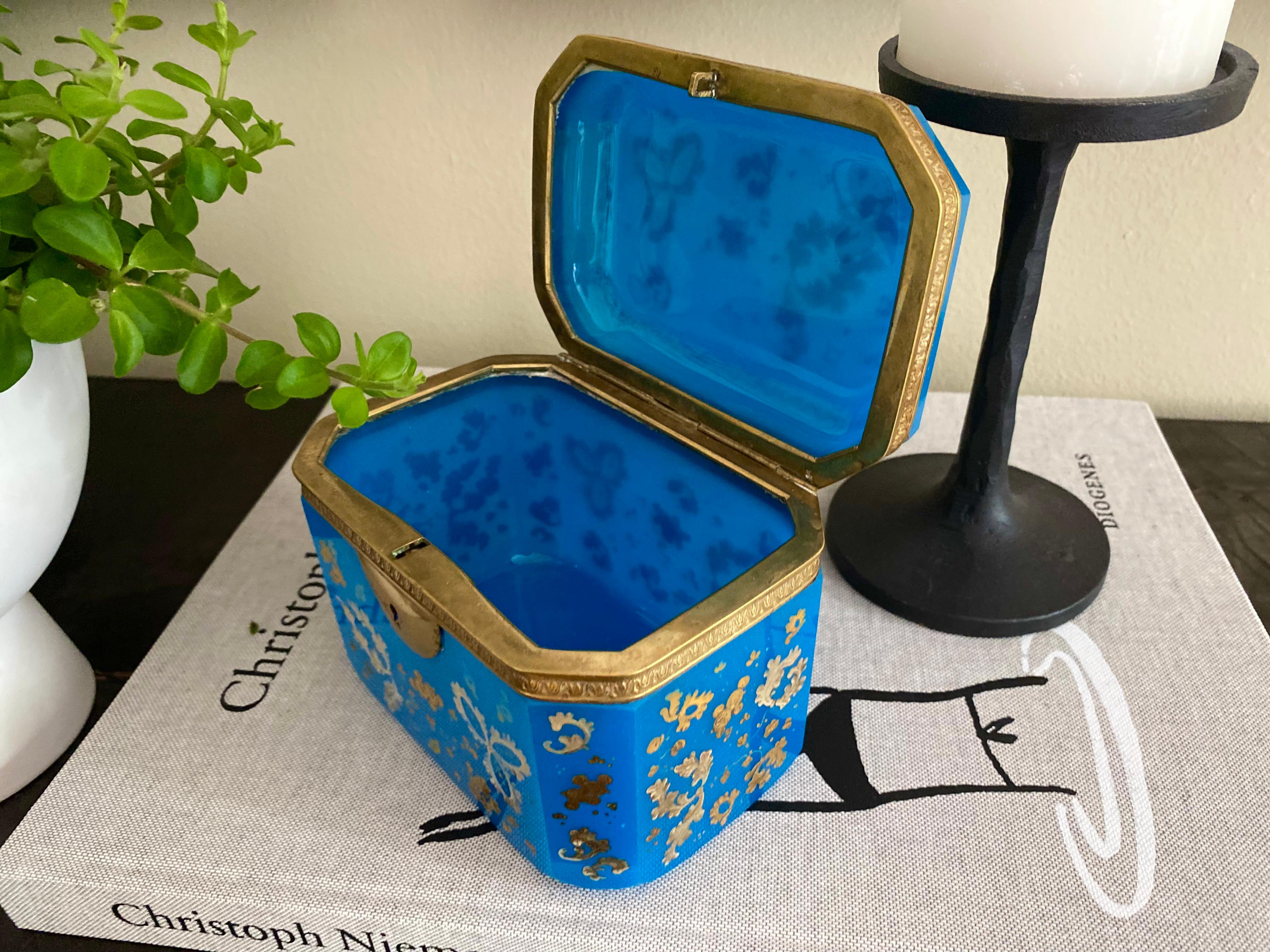 Superb Bohemian Barfatan blue Opaline Enamelled Glass Box 3