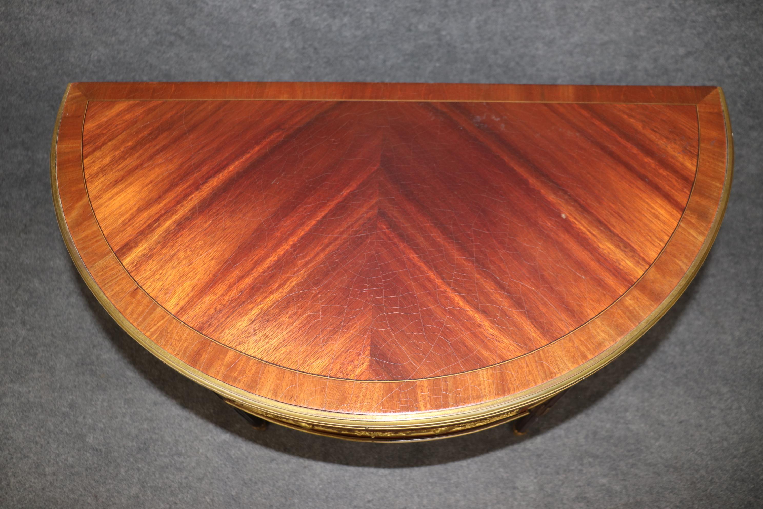 Espléndida Mesa de Juego de Caoba Montada en Bronce Francés Luis XVI Siglo XIX en venta 7