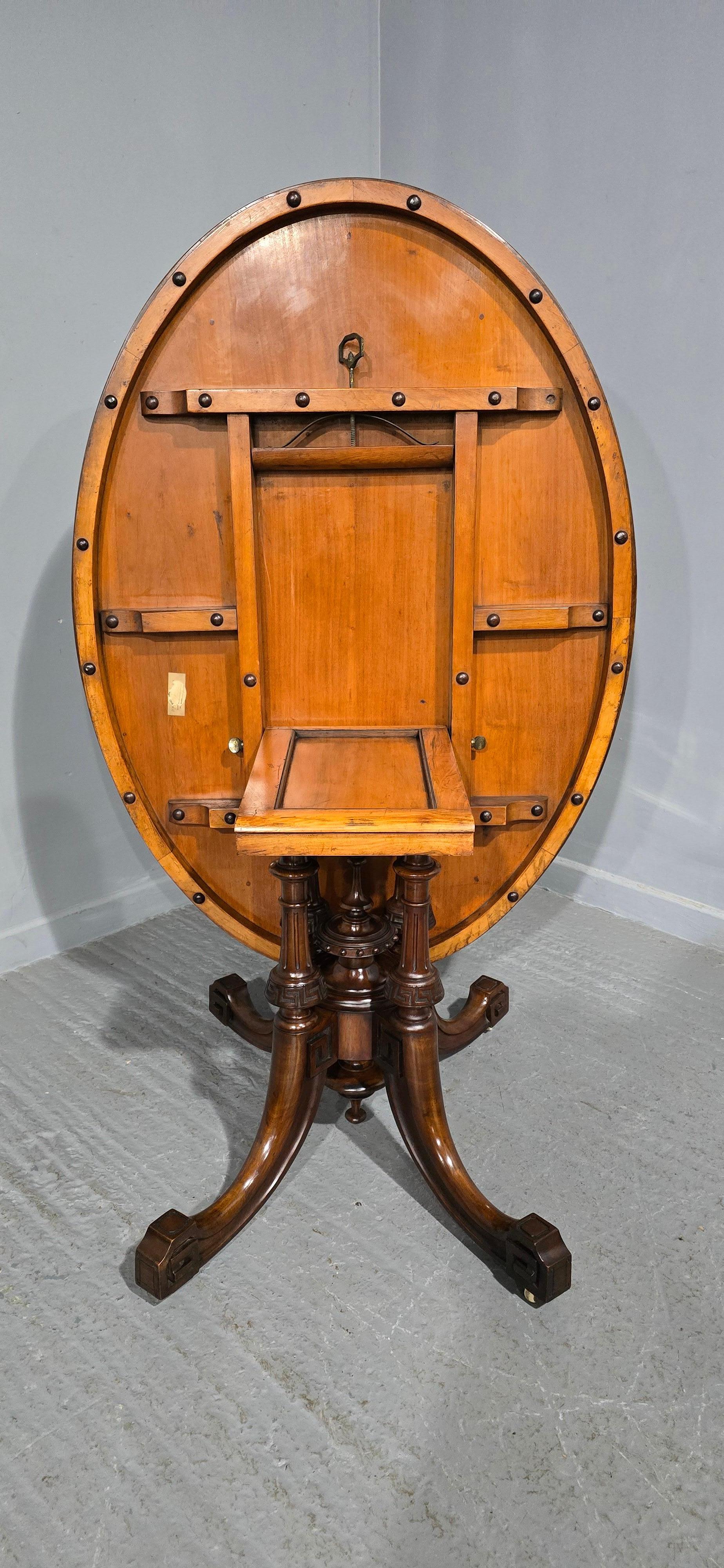 Superbe table de salle à manger en ronce de noyer en vente 3