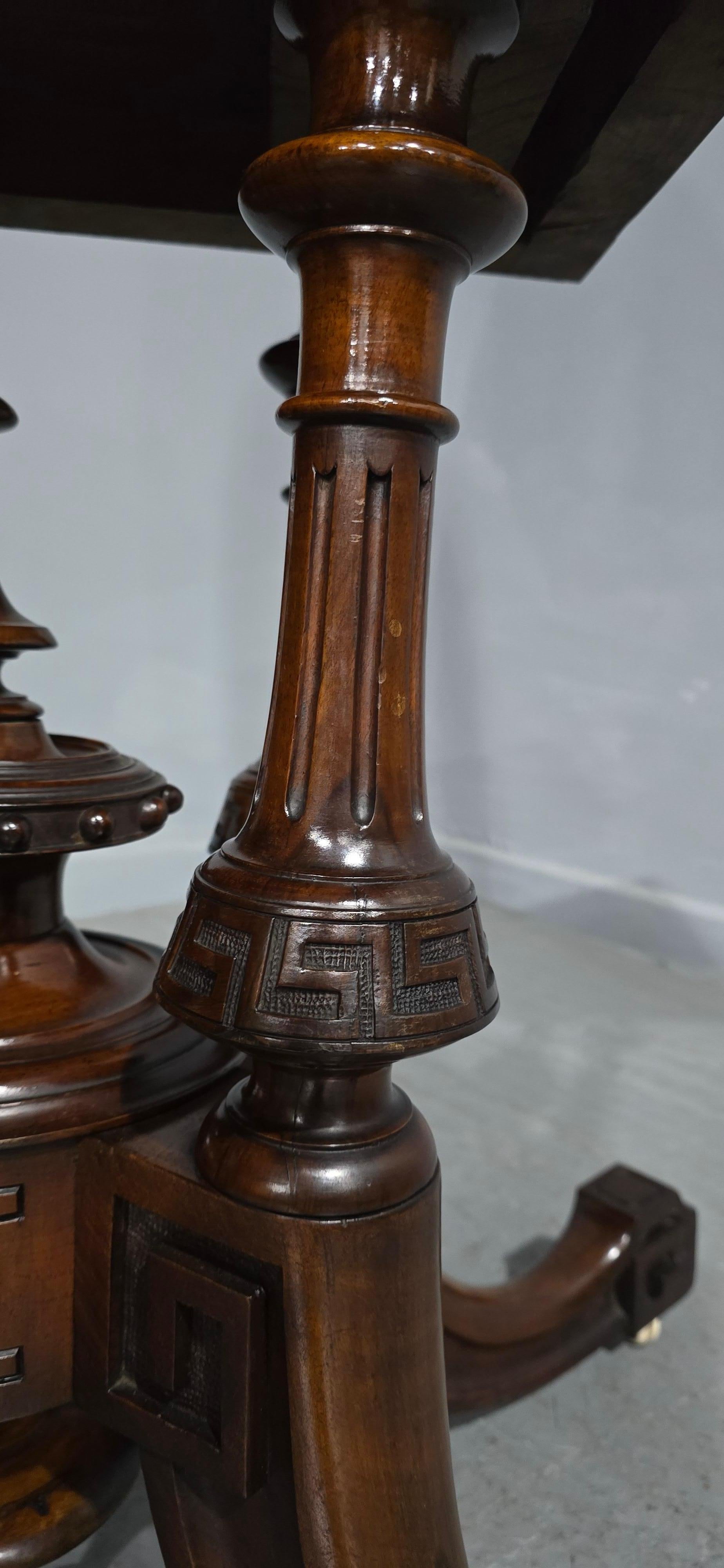 Superbe table de salle à manger en ronce de noyer en vente 10