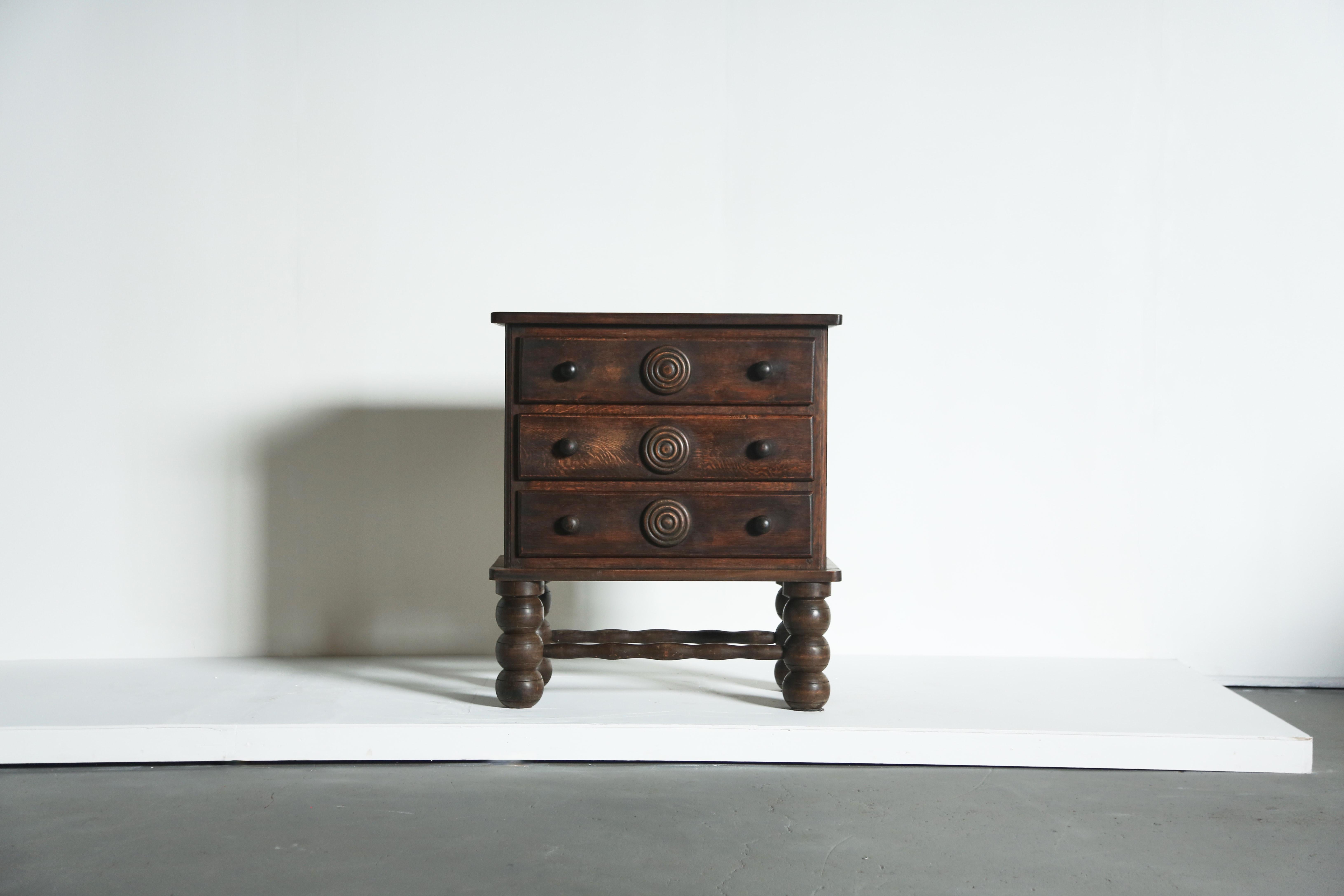 Superb, rare cabinet / chest attributed to Charles Dudouyt, France, 1930s/40s. Structurally sound and ready to use.  Some minor marks to the top surface.  Fast shipping worldwide.




