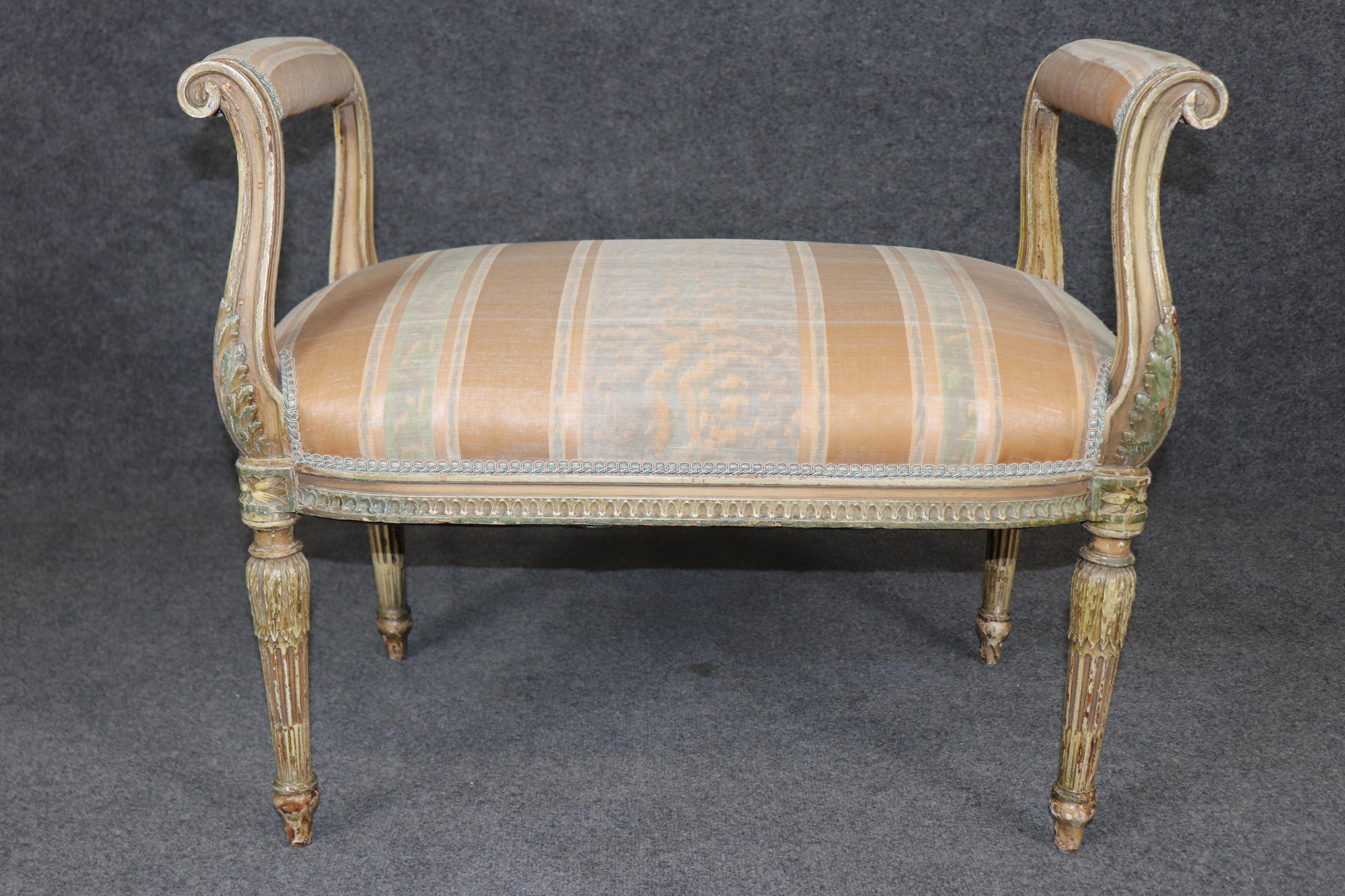 Early 20th Century Superb Carved French Louis XVI Style Paint Decorated  Window Bench For Sale