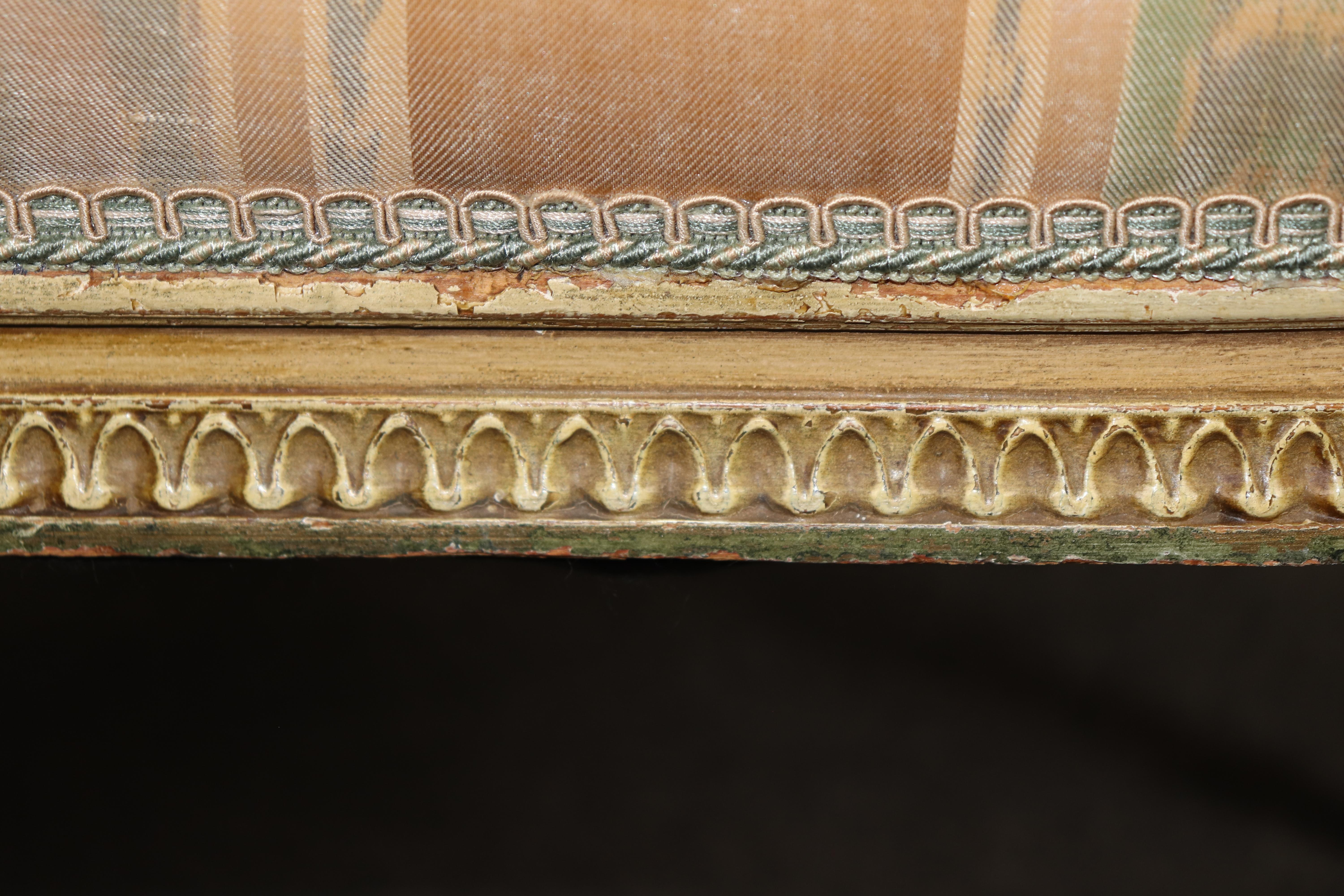 Superb Carved French Louis XVI Style Paint Decorated  Window Bench For Sale 3