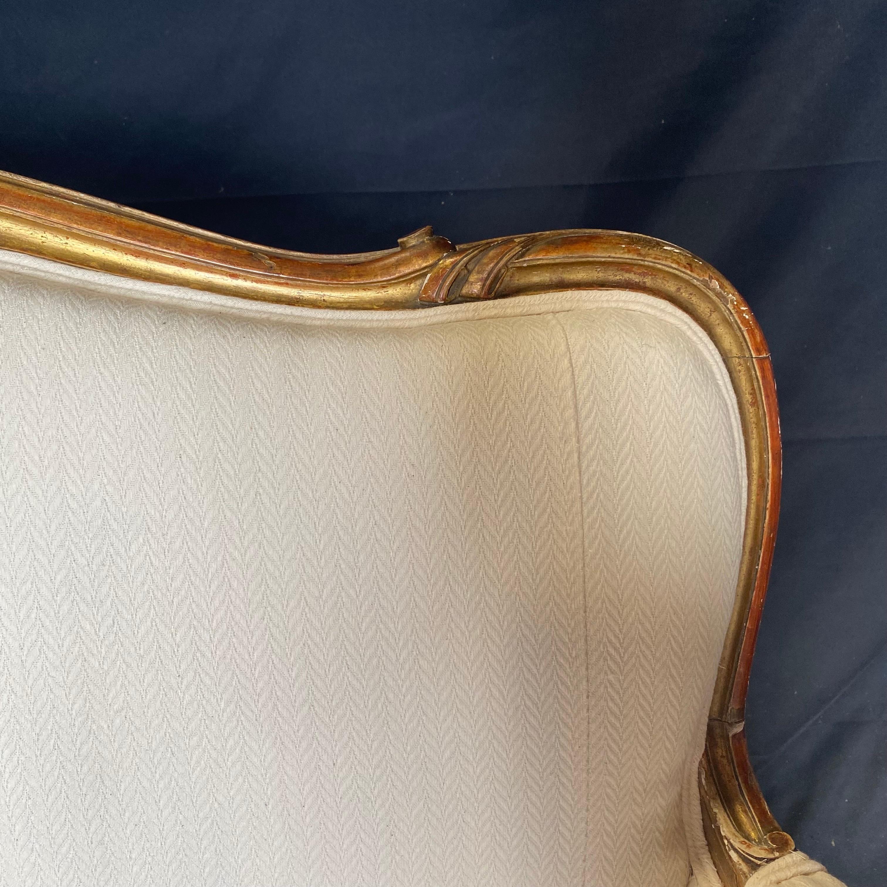 Hervorragend geschnitzt vergoldet 19. Jahrhundert Louis XV Französisch provenzalischen Sofa (Seide) im Angebot
