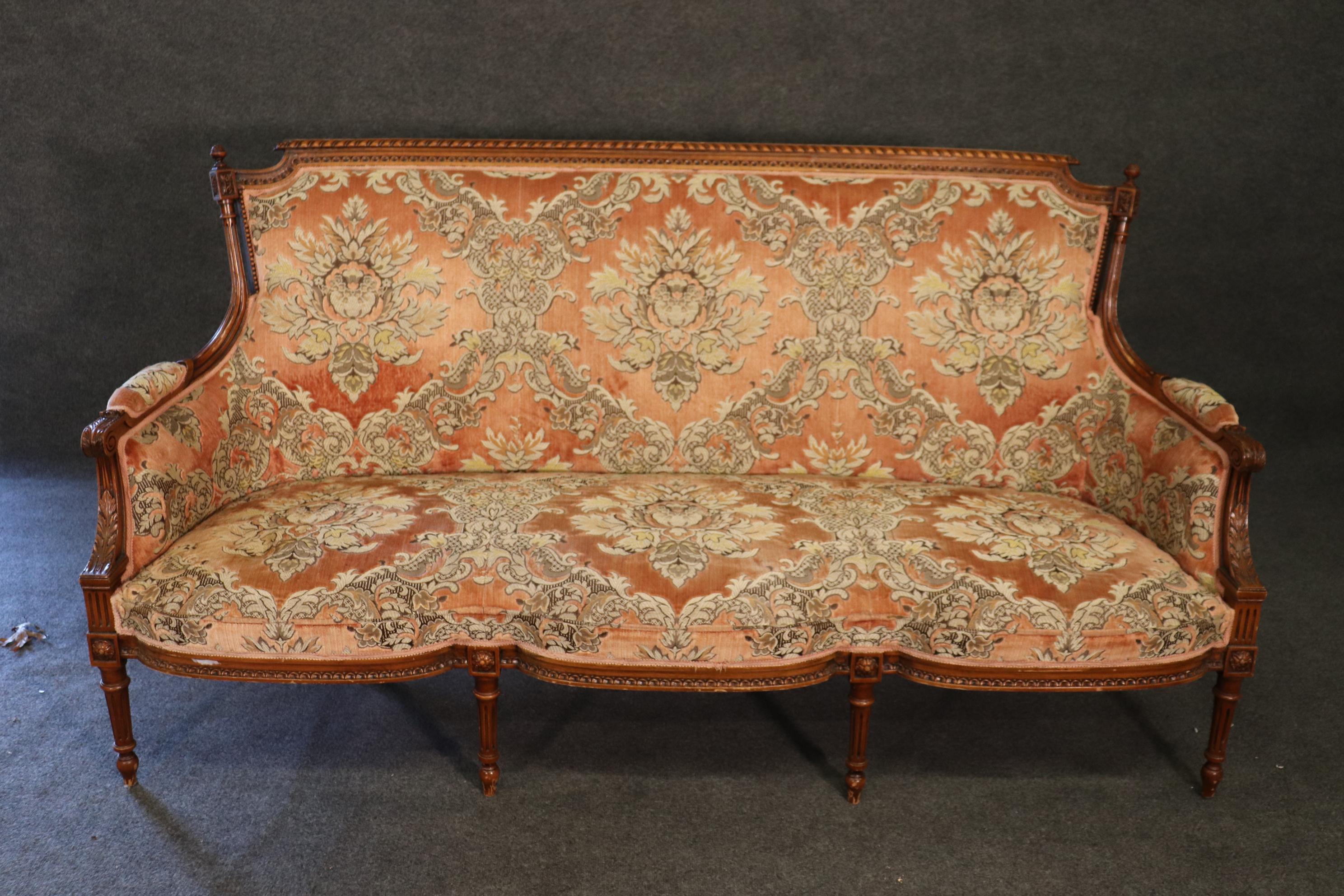 This is a gorgeous settee with stunning original velvet upholstery. The settee is in very good conditon with minor issues and measures 73 long x 38 tall x 33 deep x seat height 17. The upholstery is in very good condition.