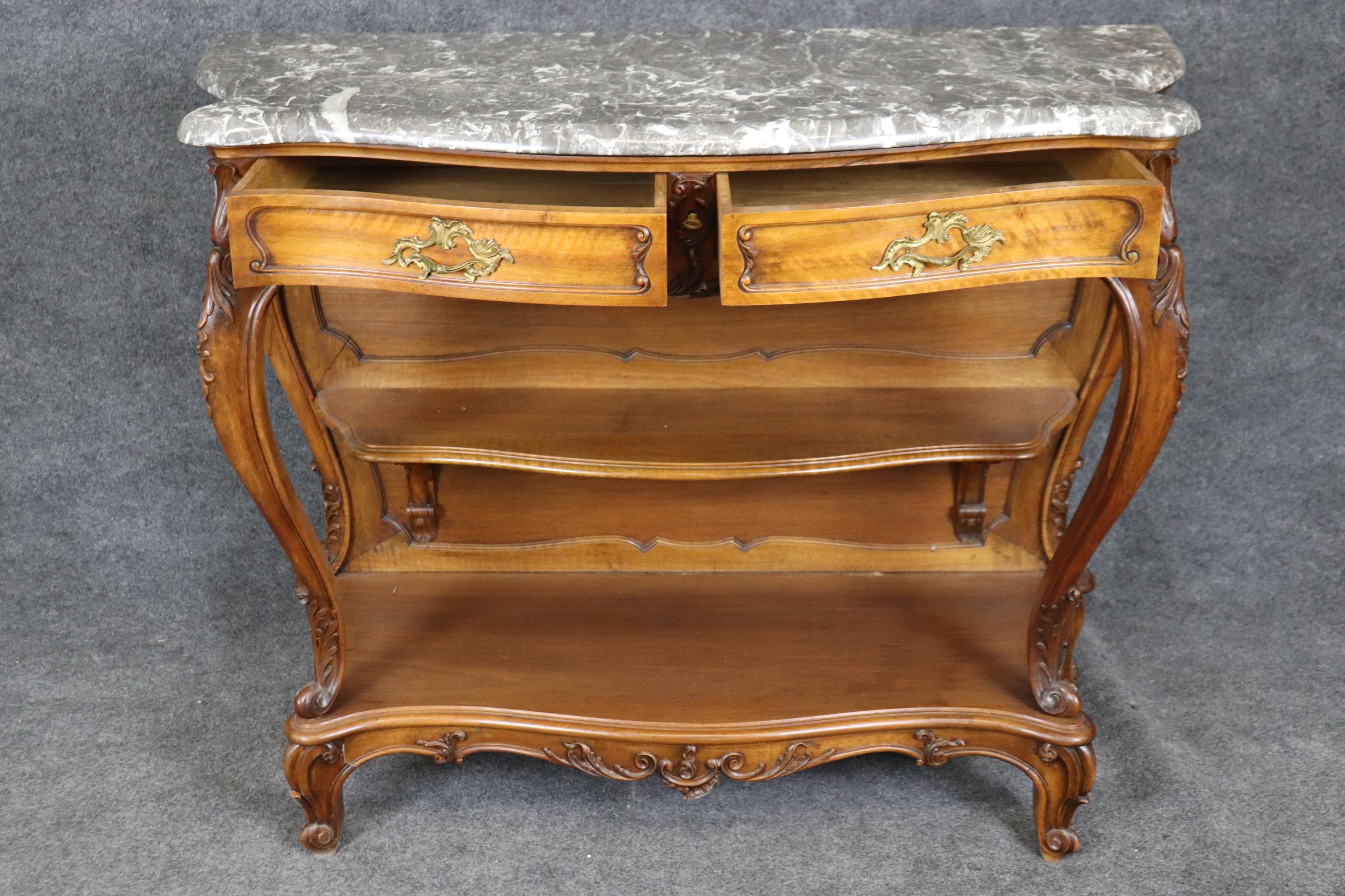 Superb Carved Walnut Marble Top French Two Tier Open Buffet Console Table In Good Condition For Sale In Swedesboro, NJ