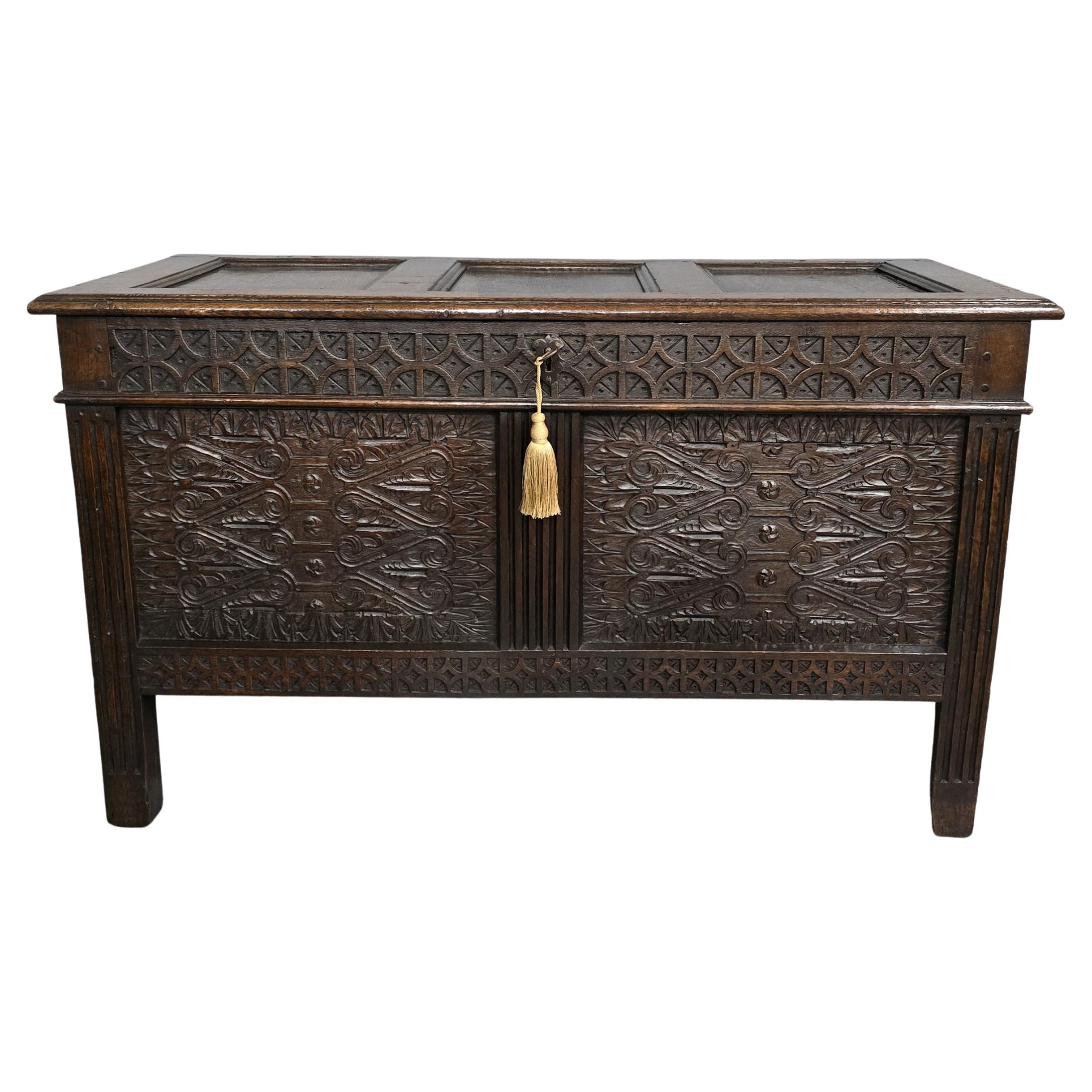 Superbo forziere in Oak di Charles II in vendita