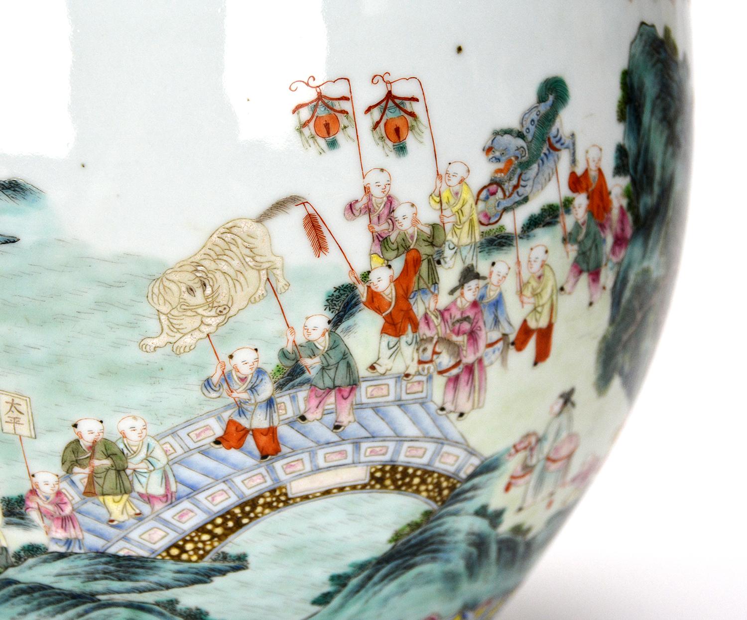 Superb Chinese Qing Qianlong Famille Rose Children Parade Porcelain Jardiniere For Sale 9