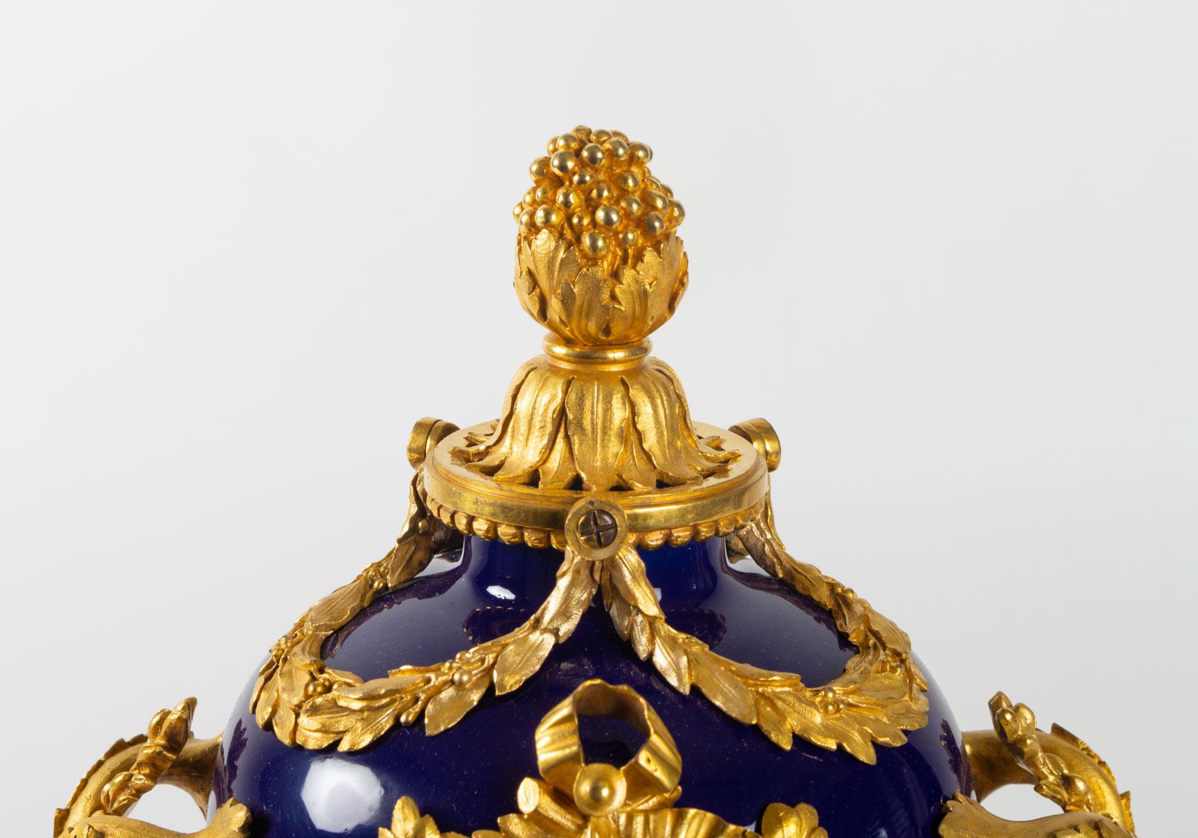 19th Century Superb Clock, Giltbronze and Blue Enamel by Beurdeley, Paris, France, circa 1850 For Sale