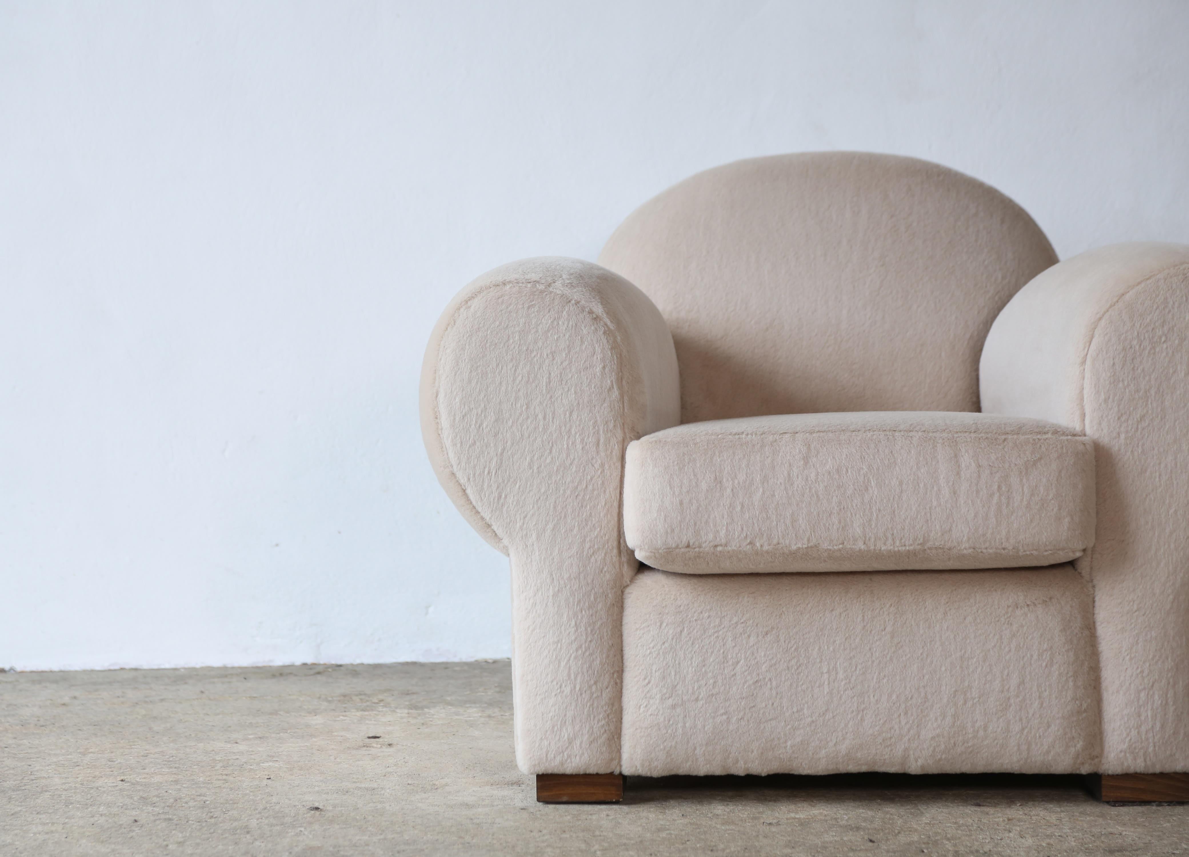 Superba sedia Club, imbottita in pura alpaca in vendita 3