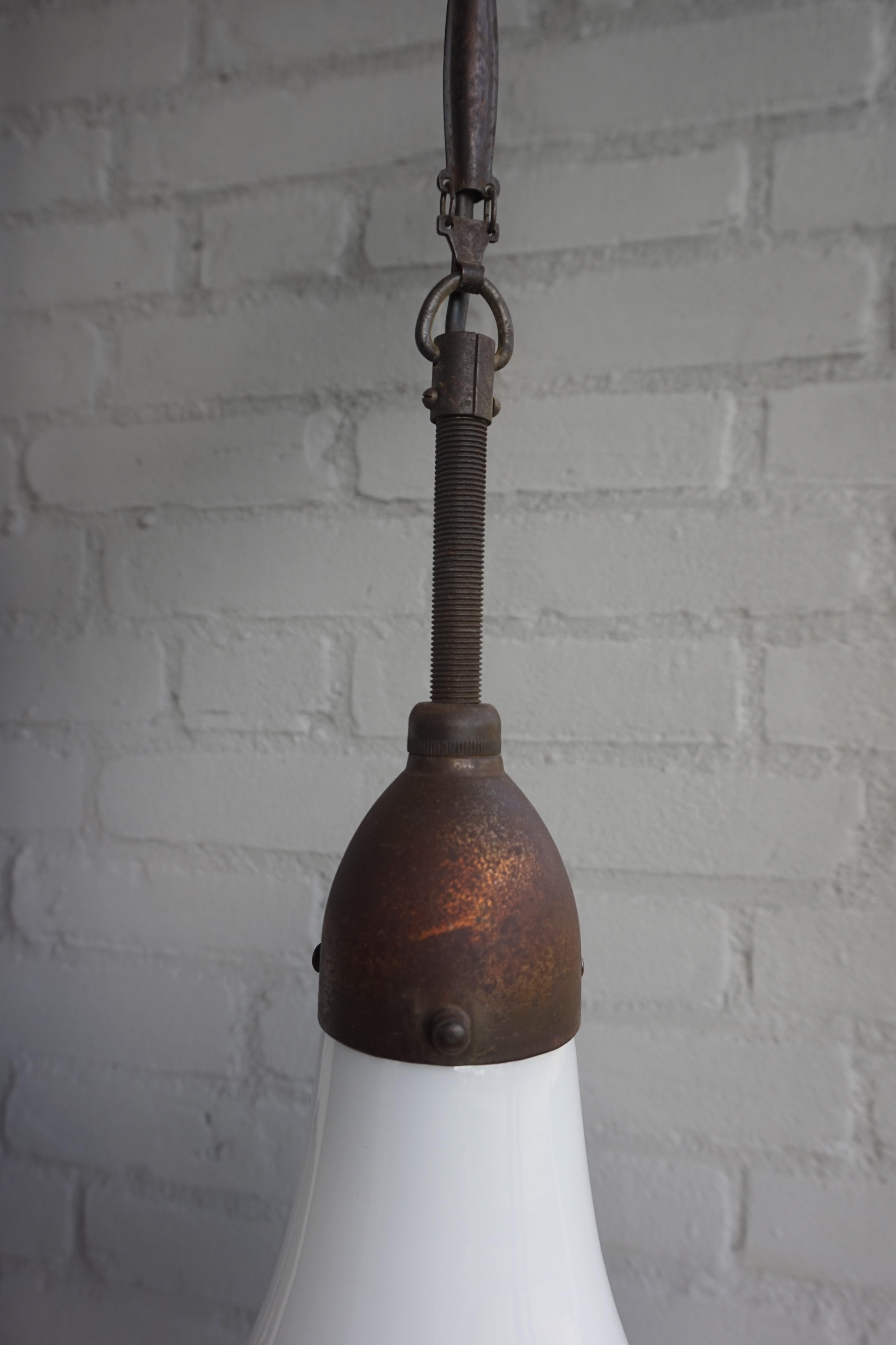 Superb Condition Industrial Arts & Crafts Pendant Light by Peter Behrens, 1920 1