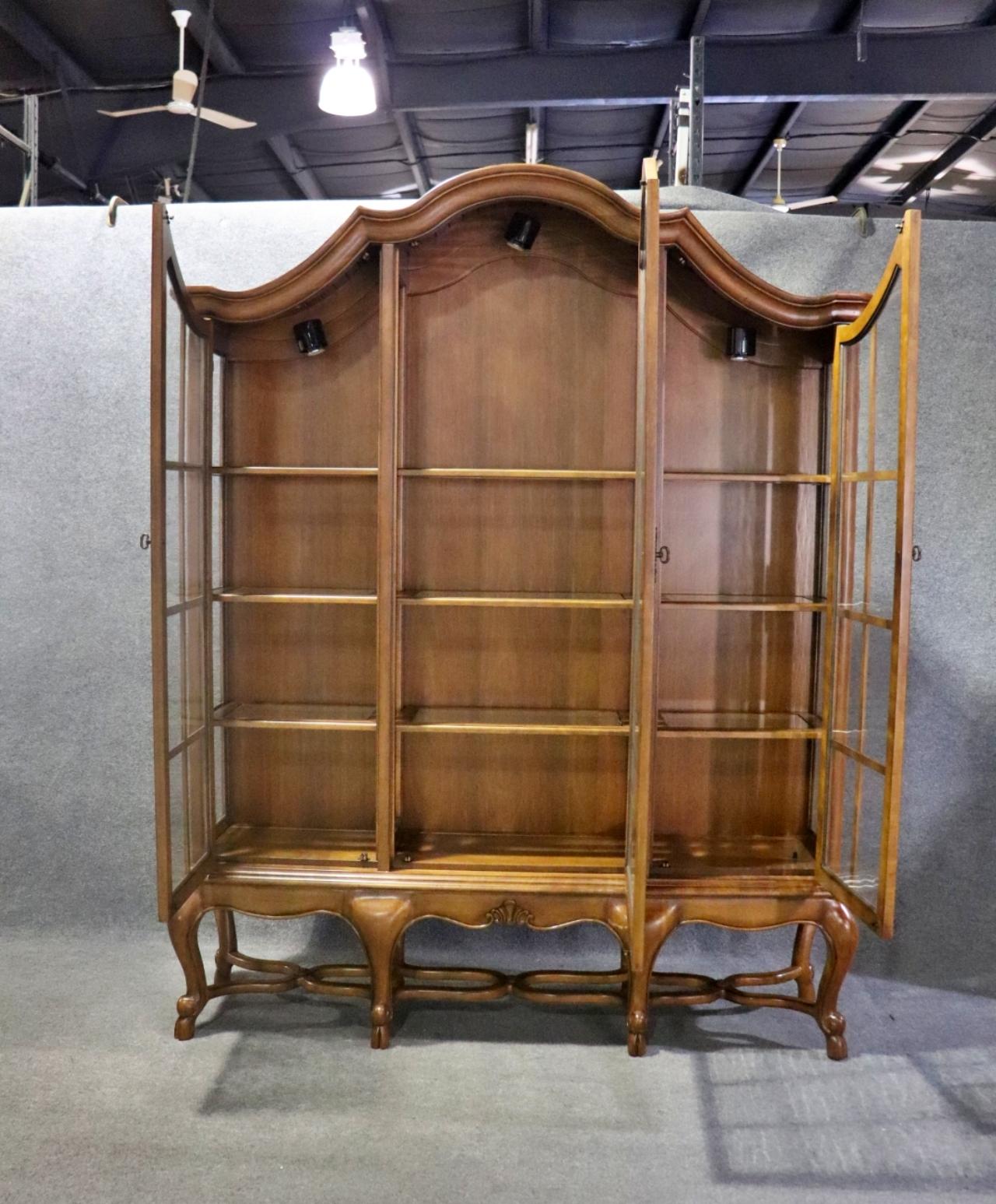 French Provincial Superb Continental Style Hand-Made China Cabinet Vitrine Wavy Antique Glass