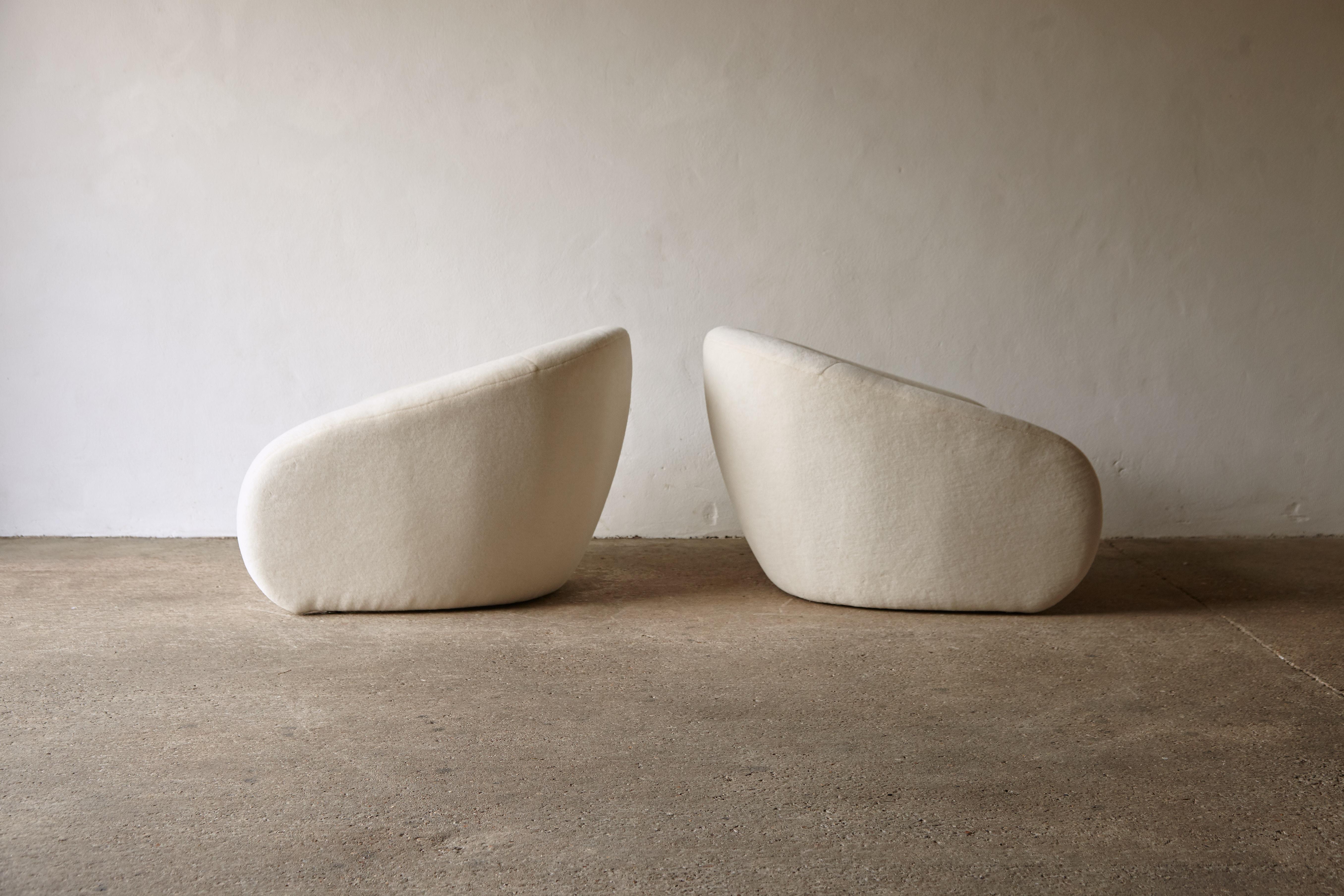 Italian Superb Curved Lounge Chairs, Newly Upholstered in Alpaca, Italy