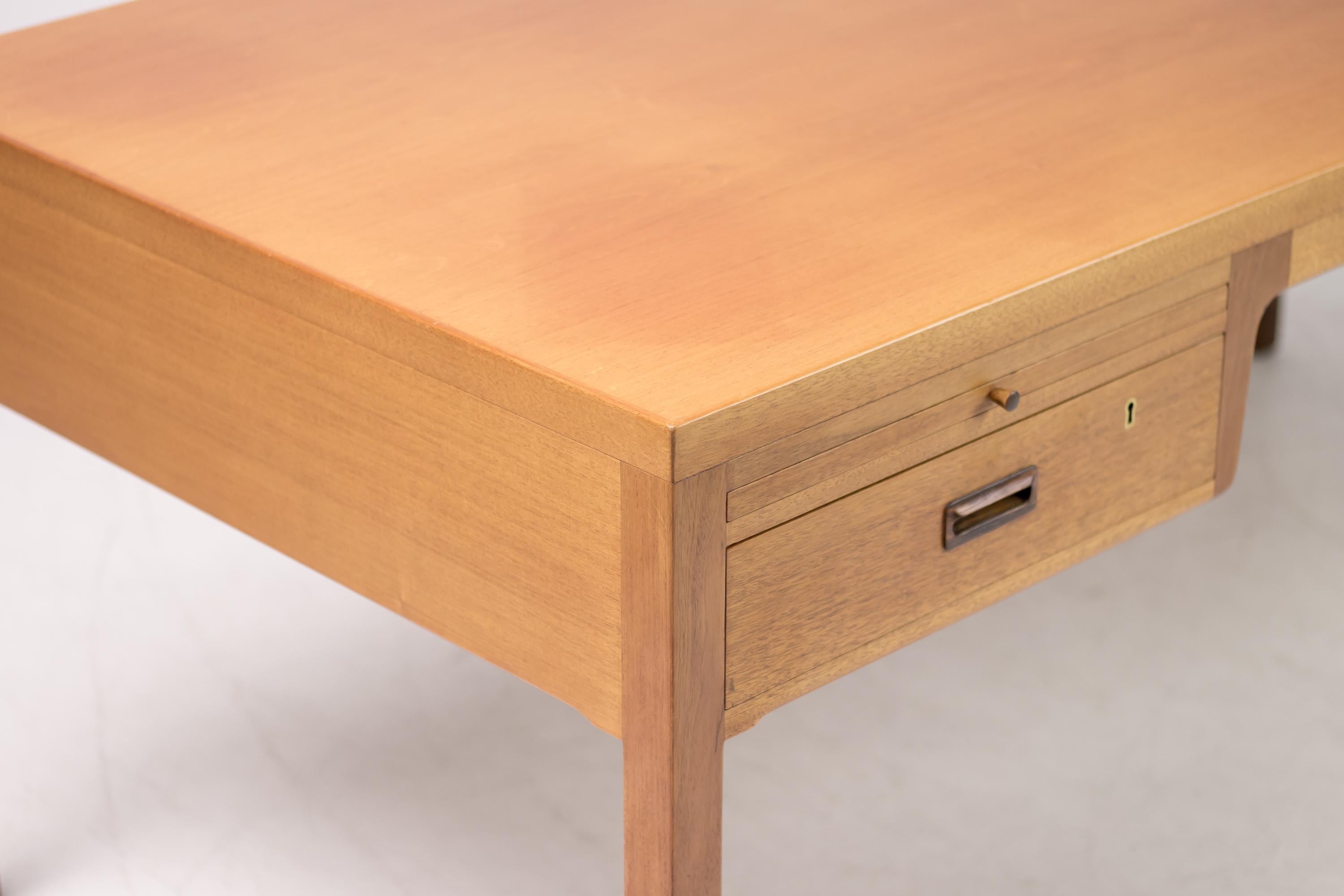 Superb Danish Desk by Ejner Larsen and Aksel Bender Madsen 1