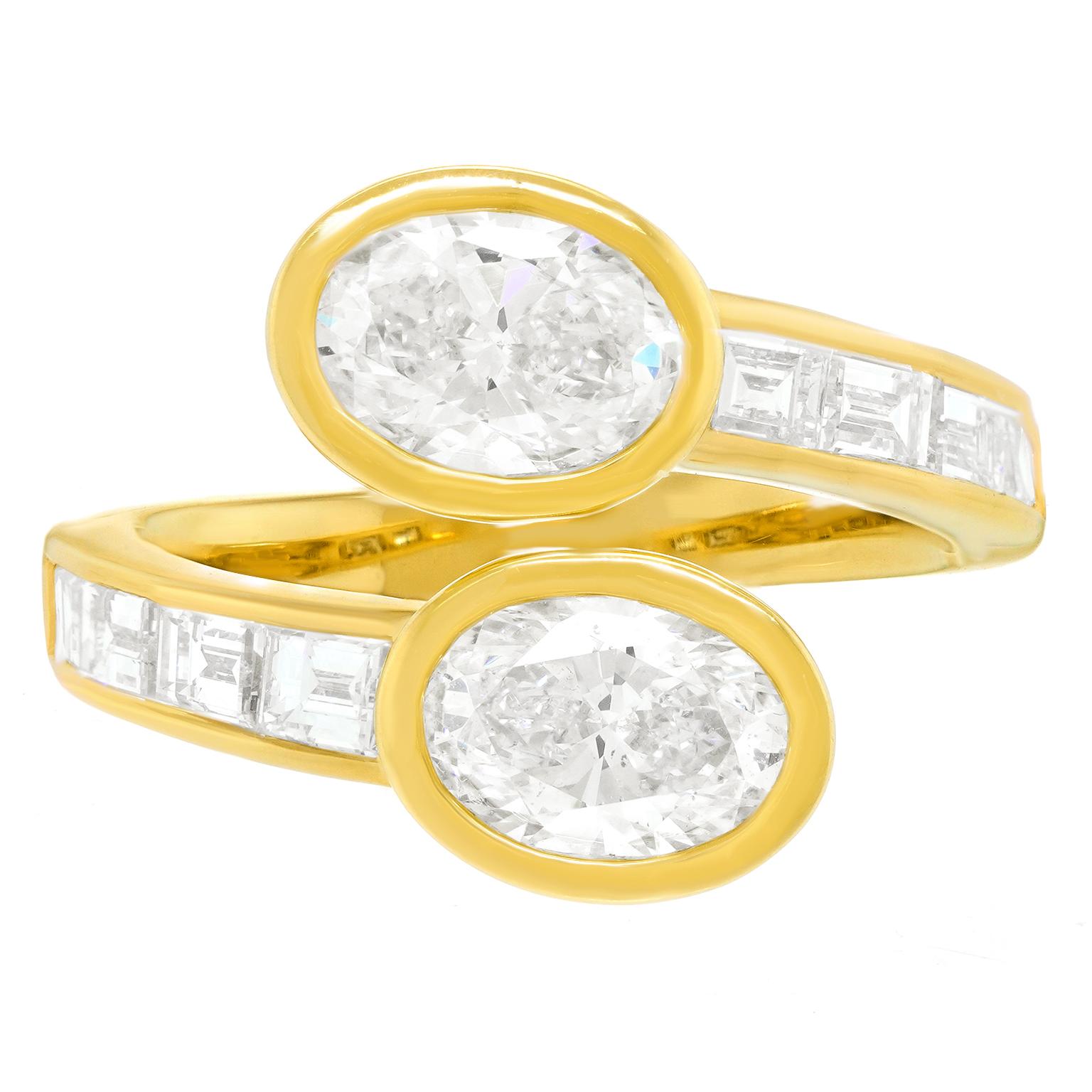 Wunderschöner Diamant-Crossover-Ring (Brillantschliff) im Angebot