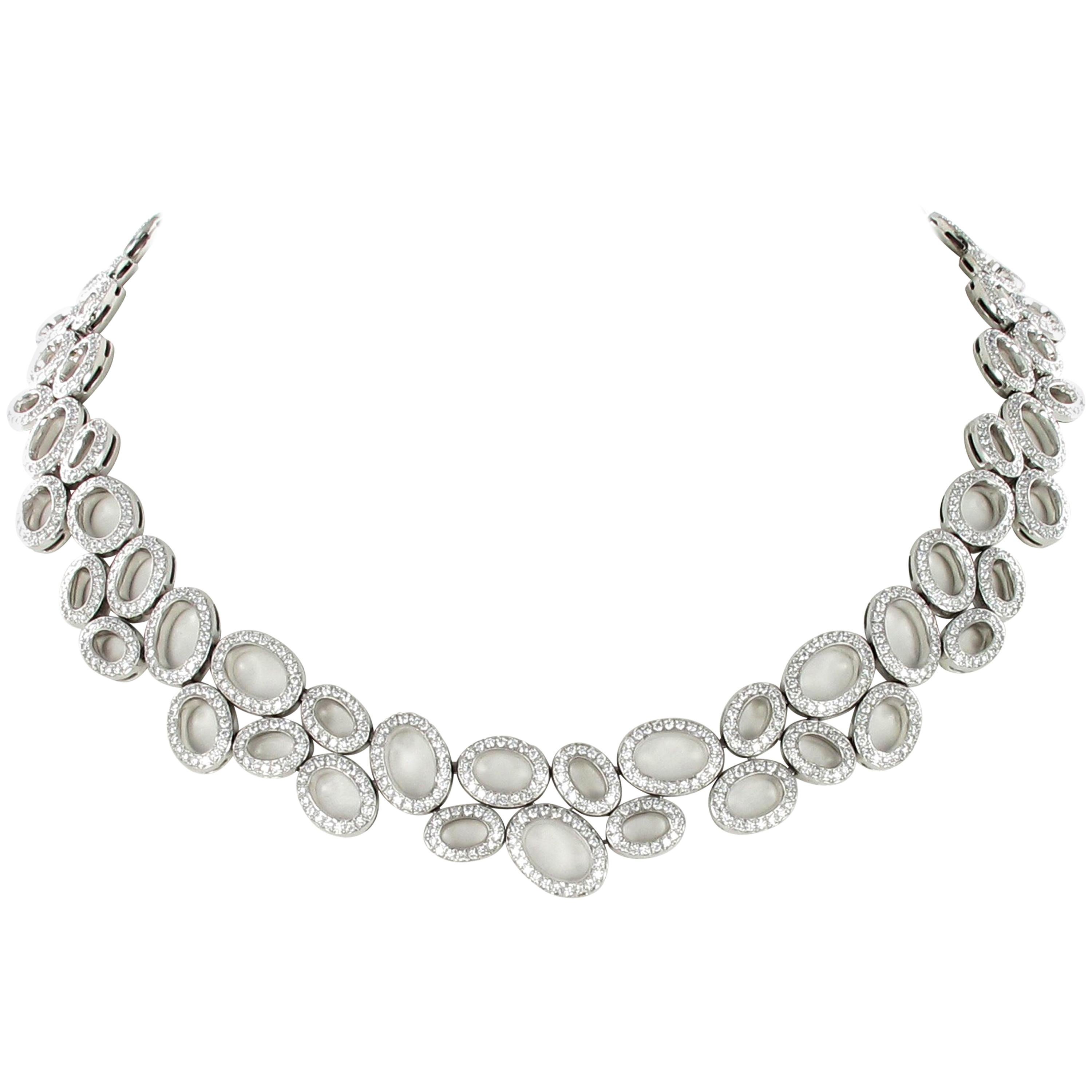 Superbe collier de diamants en or blanc par Gübelin en vente