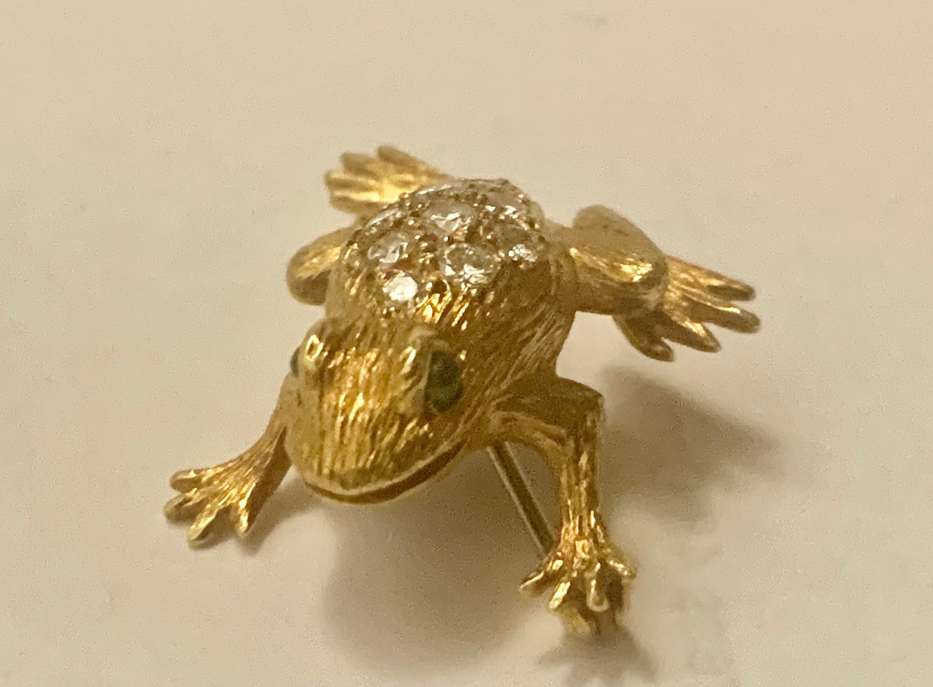 This fine quality vintage gold brooch has been produced in 18 carat yellow gold.
E. Wolfe & Co is a London based family run fine jewellery manufacturer, established in 1850's. They specialize in gem set novelty insects, animals and fish etc.
The
