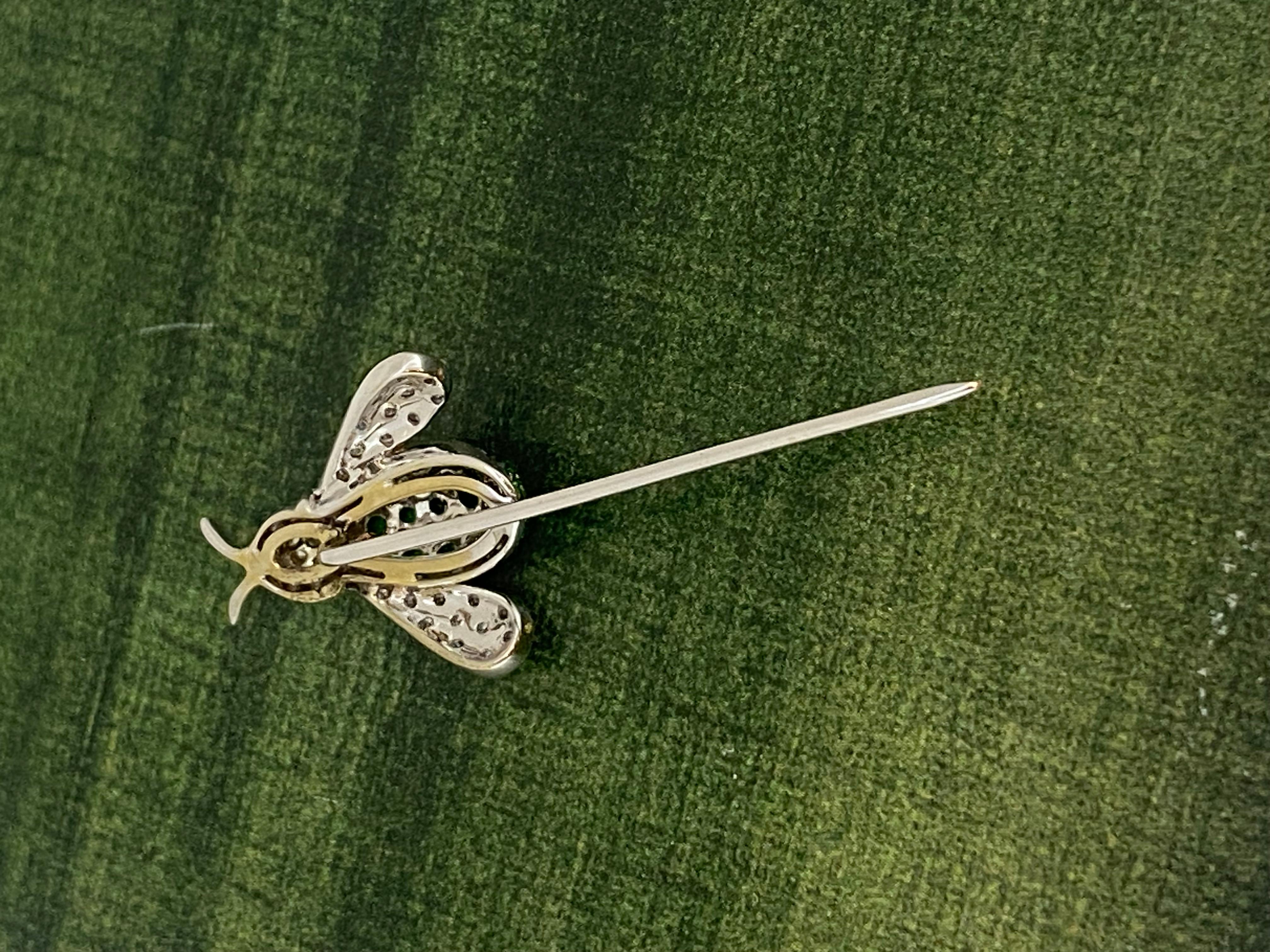 Superb Diamond, Tsavorite Garnet & Ruby Retro Bug Stick Pin in 18K White Gold In Excellent Condition For Sale In MELBOURNE, AU