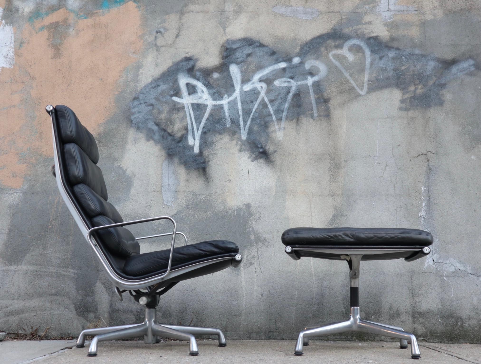 eames soft pad ottoman