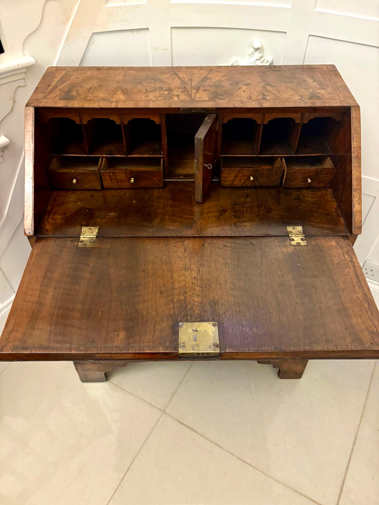 Superb Early 18th Century Quality Antique George I Walnut Bureau For Sale 10