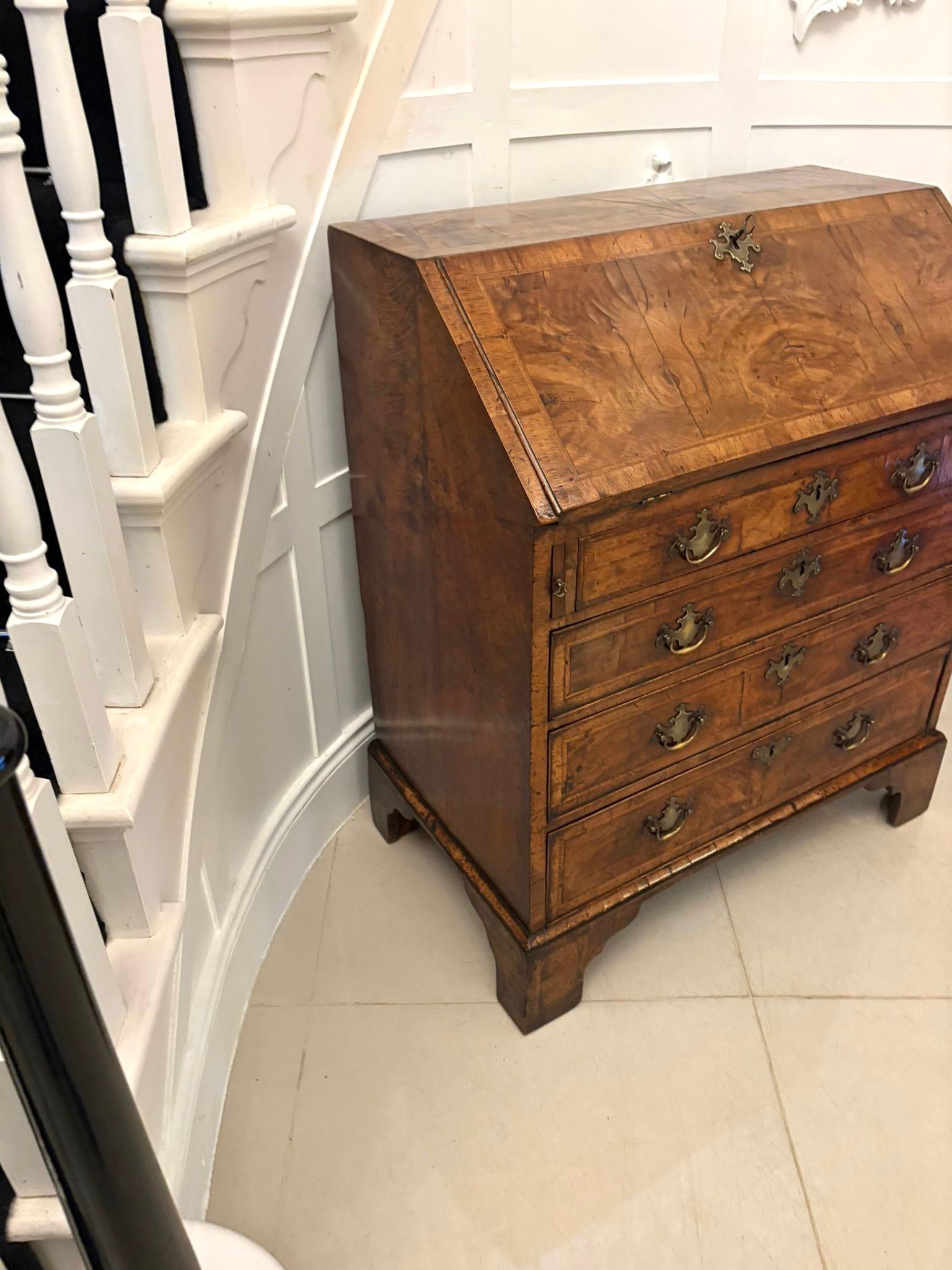 Superb Early 18th Century Quality Antique George I Walnut Bureau For Sale 12