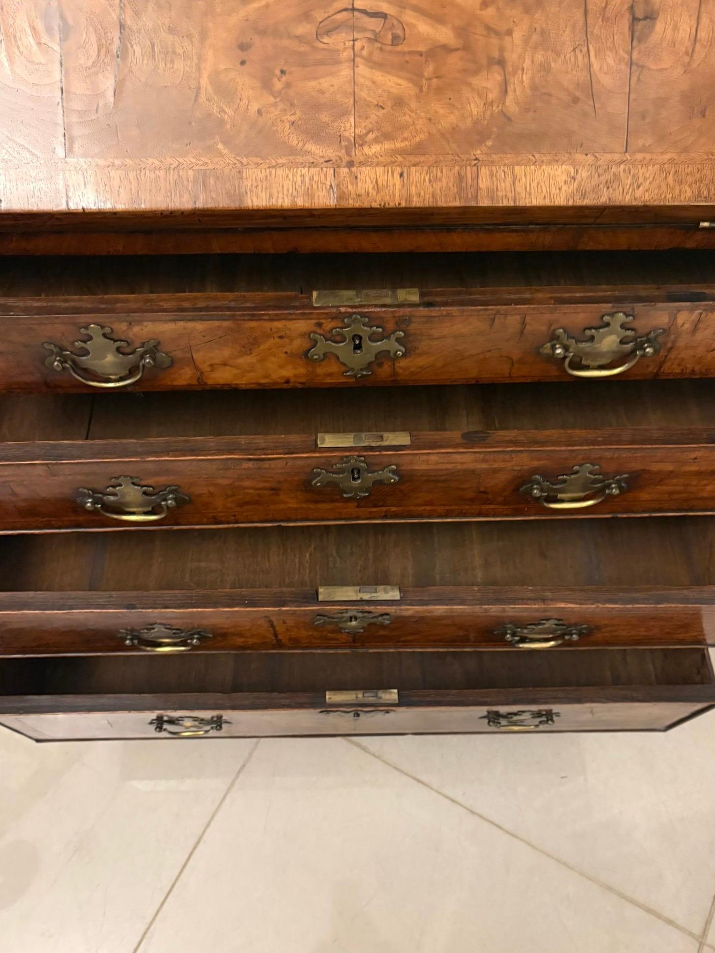 Superb Early 18th Century Quality Antique George I Walnut Bureau For Sale 4