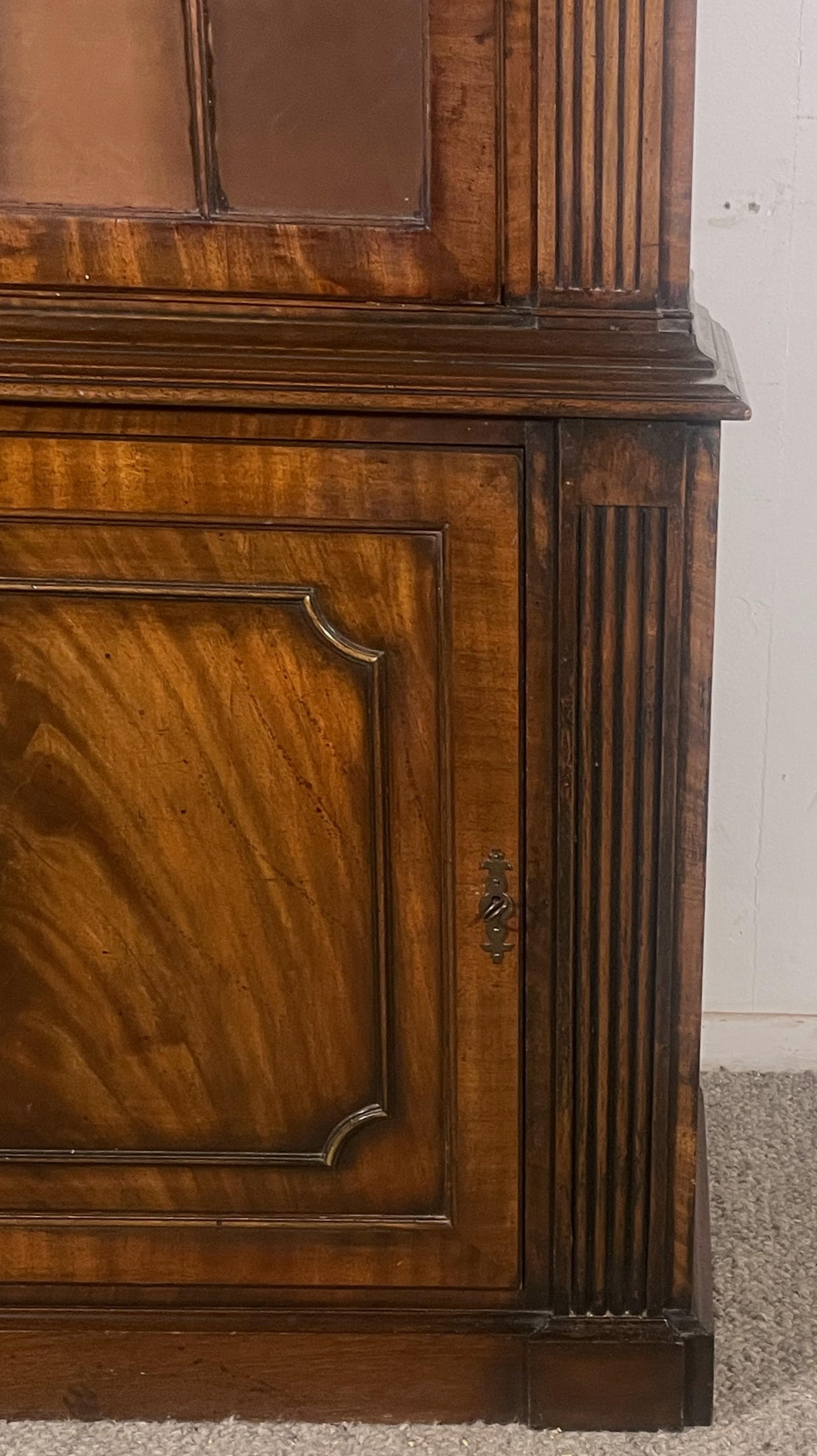 Magnífica librería inglesa de caoba de principios del siglo XIX, de la época de William IV. Guillermo IV en venta