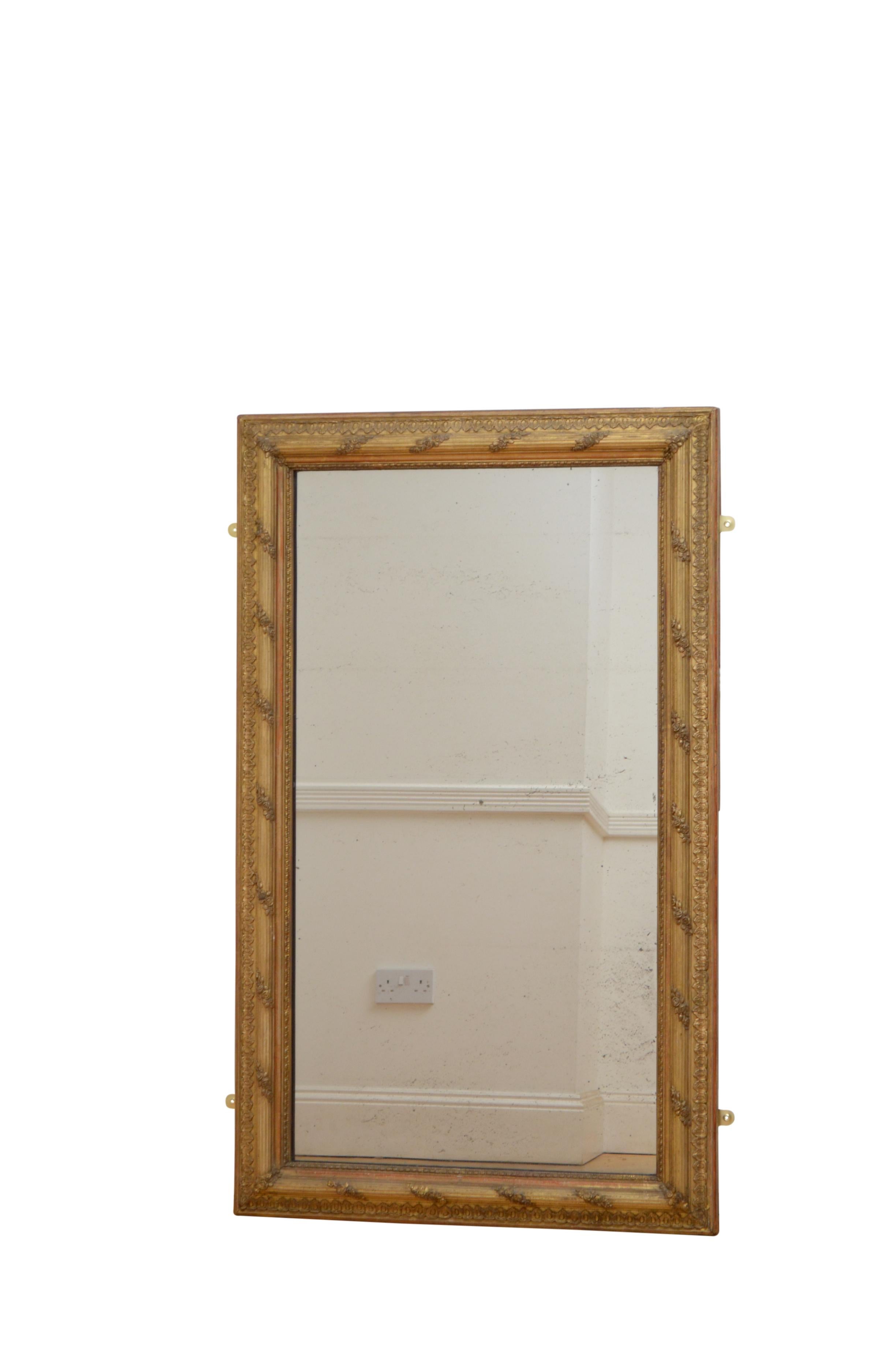 Victorian Superb Early 19th Century Giltwood Mirror