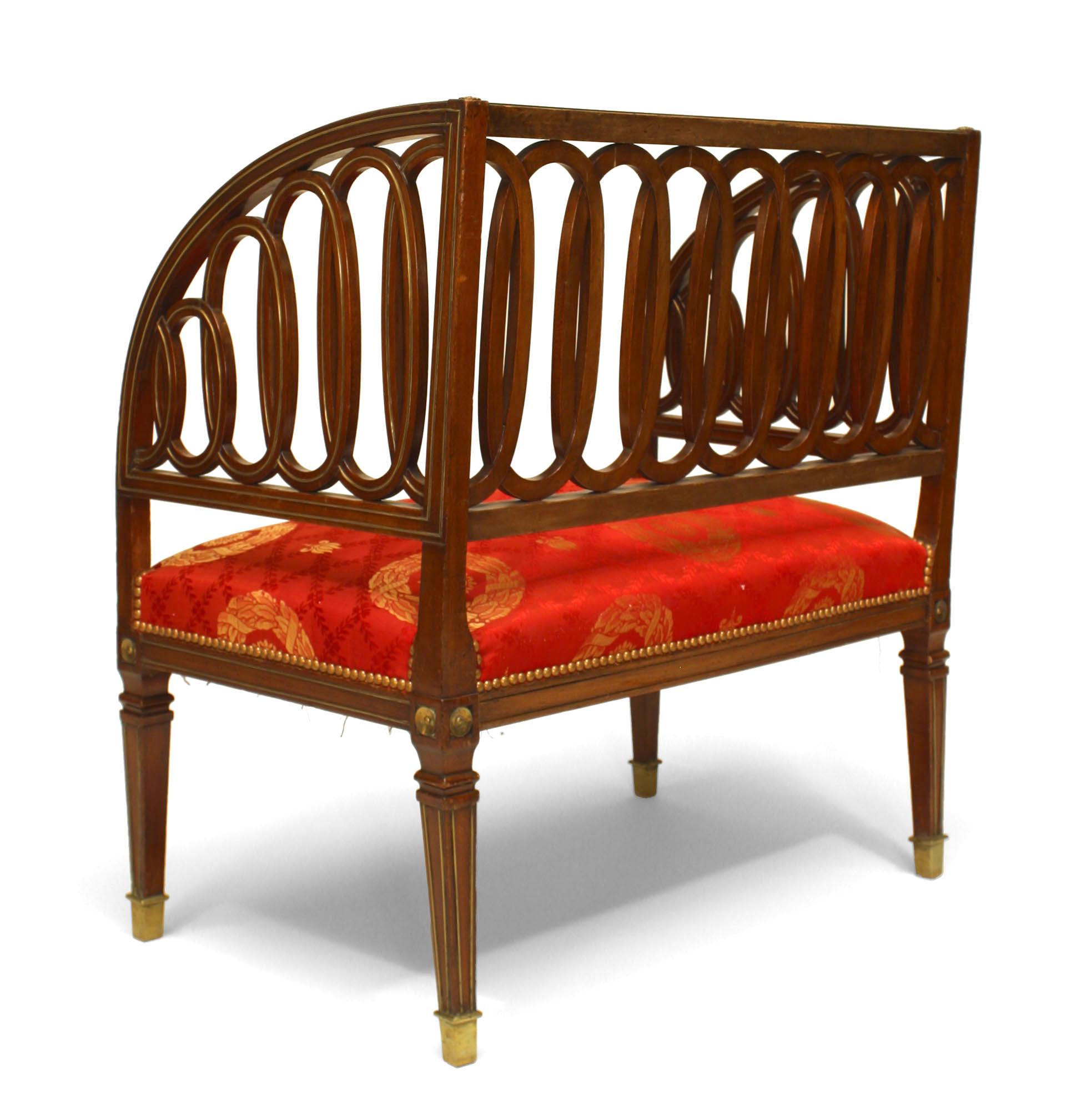 Superb Early 19th Century Russian Neoclassical Bench In Good Condition In New York, NY