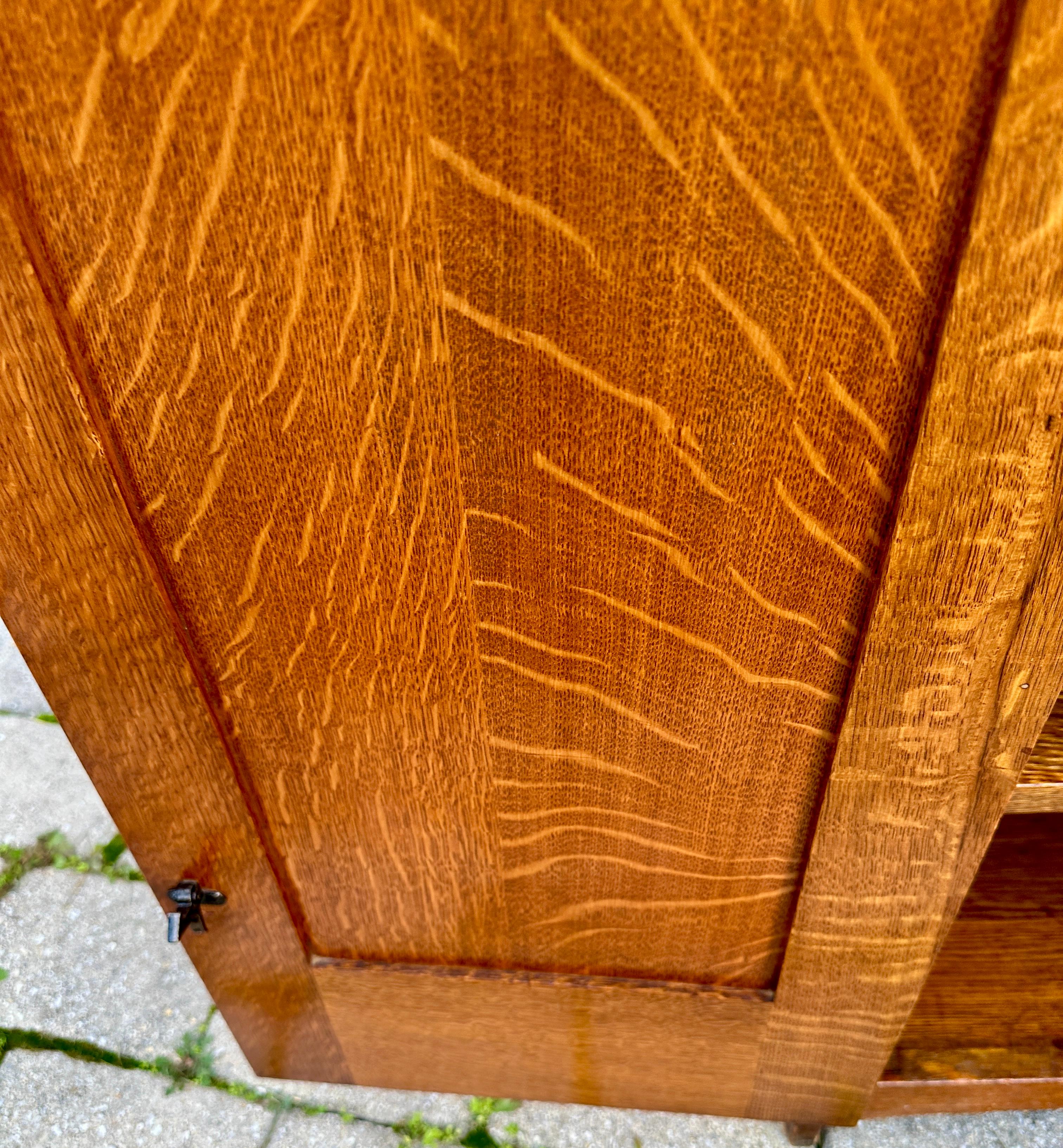 SÚPER ARMARIO ANTIGUO Gustav Stickley circa 1915    VENTA    VENTA en venta 10