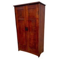 SÚPER ARMARIO ANTIGUO Gustav Stickley circa 1915    VENTA    VENTA