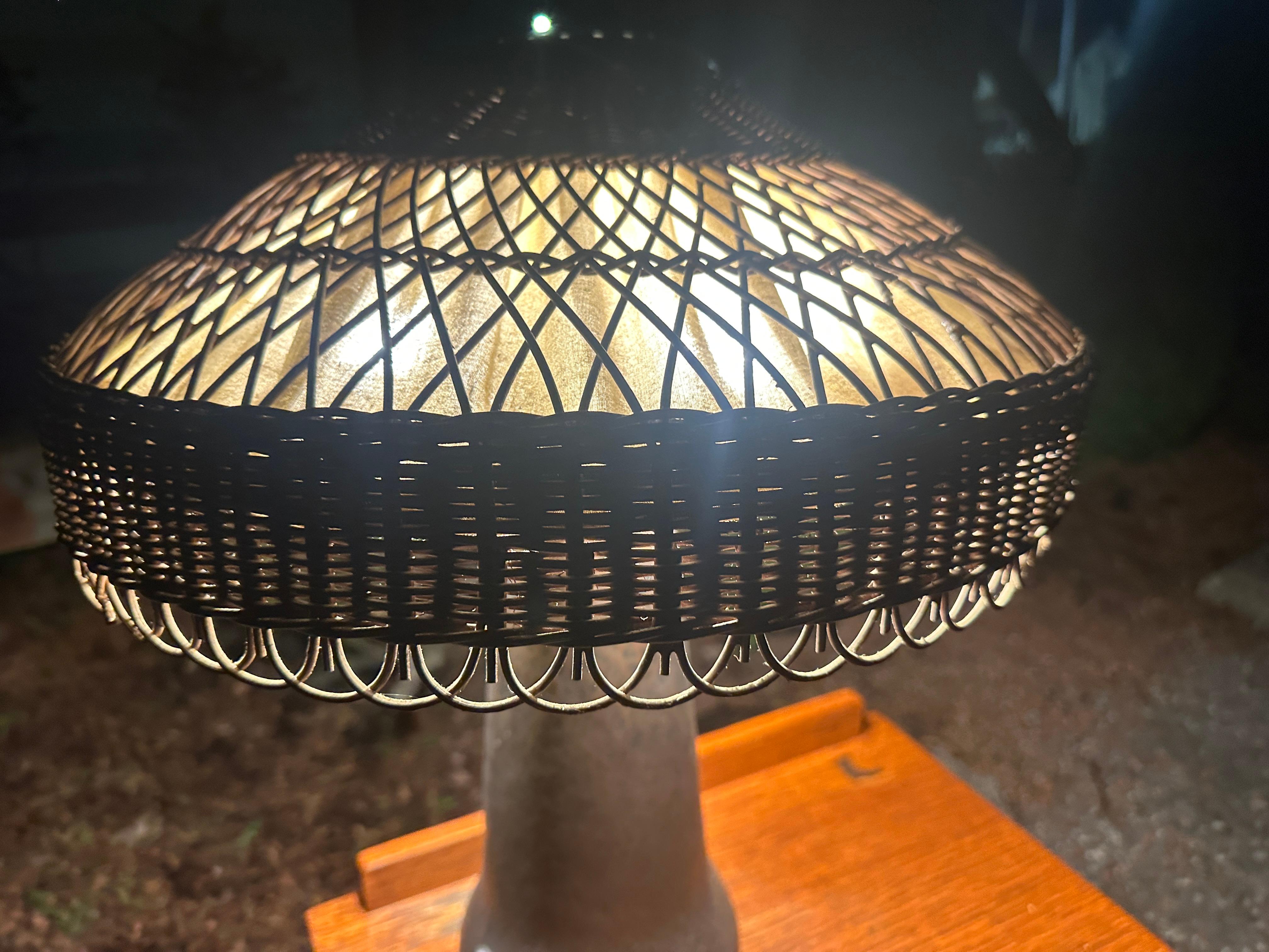 SUPERB Early Gustav Stickley Table Lamp c. Early 1900s - W7996 en venta 12