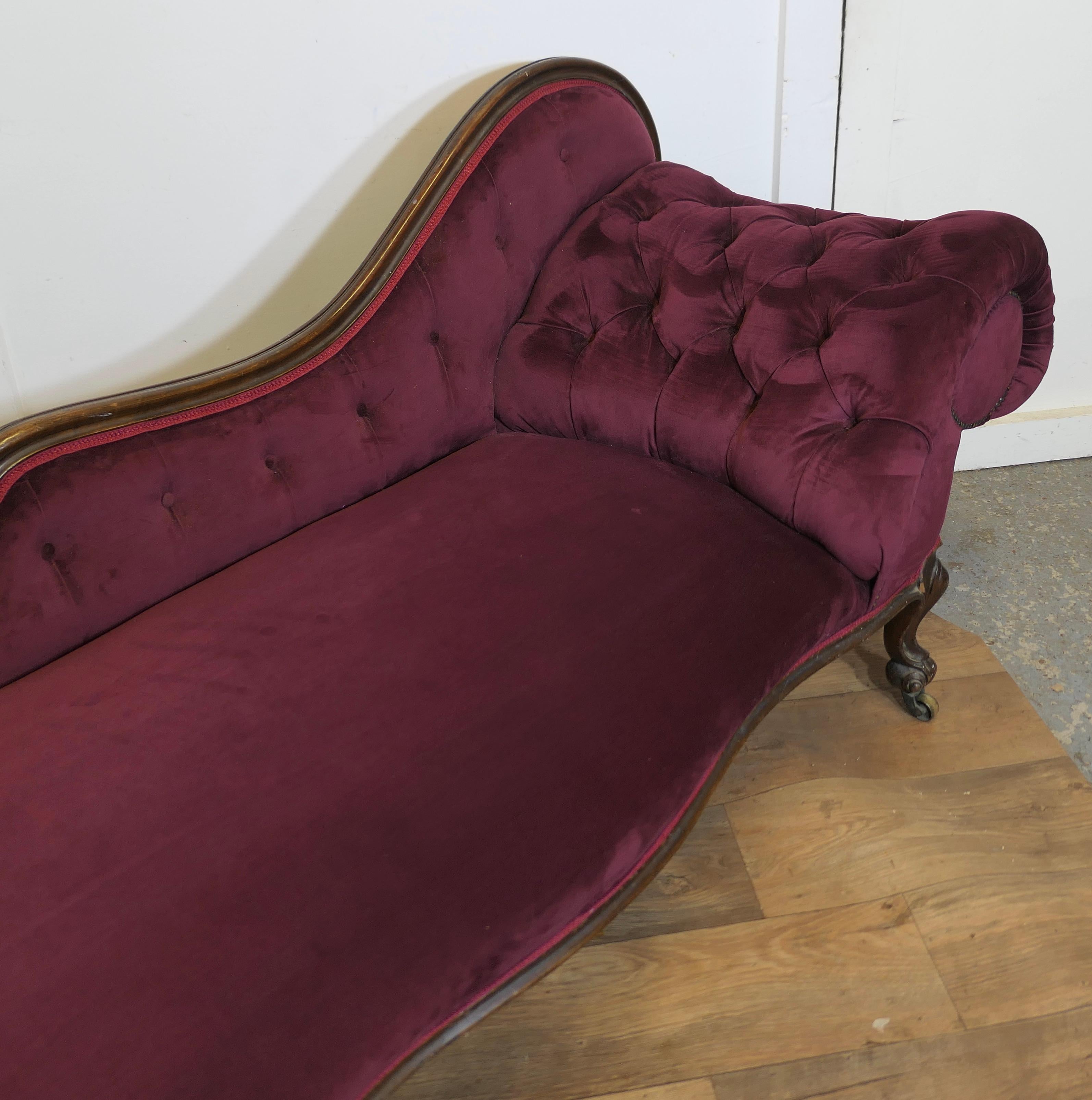 Mid-19th Century Superb Early Victorian Chaise Longue or Day Bed