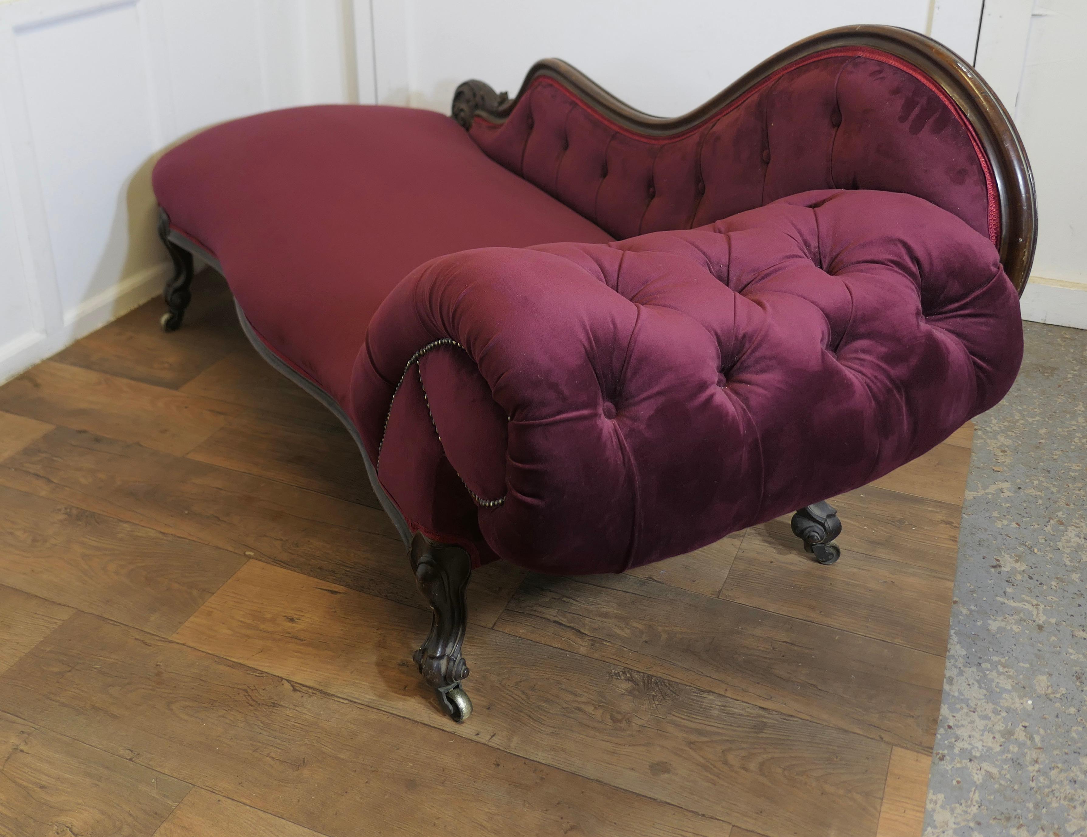 Superb Early Victorian Chaise Longue or Day Bed 3