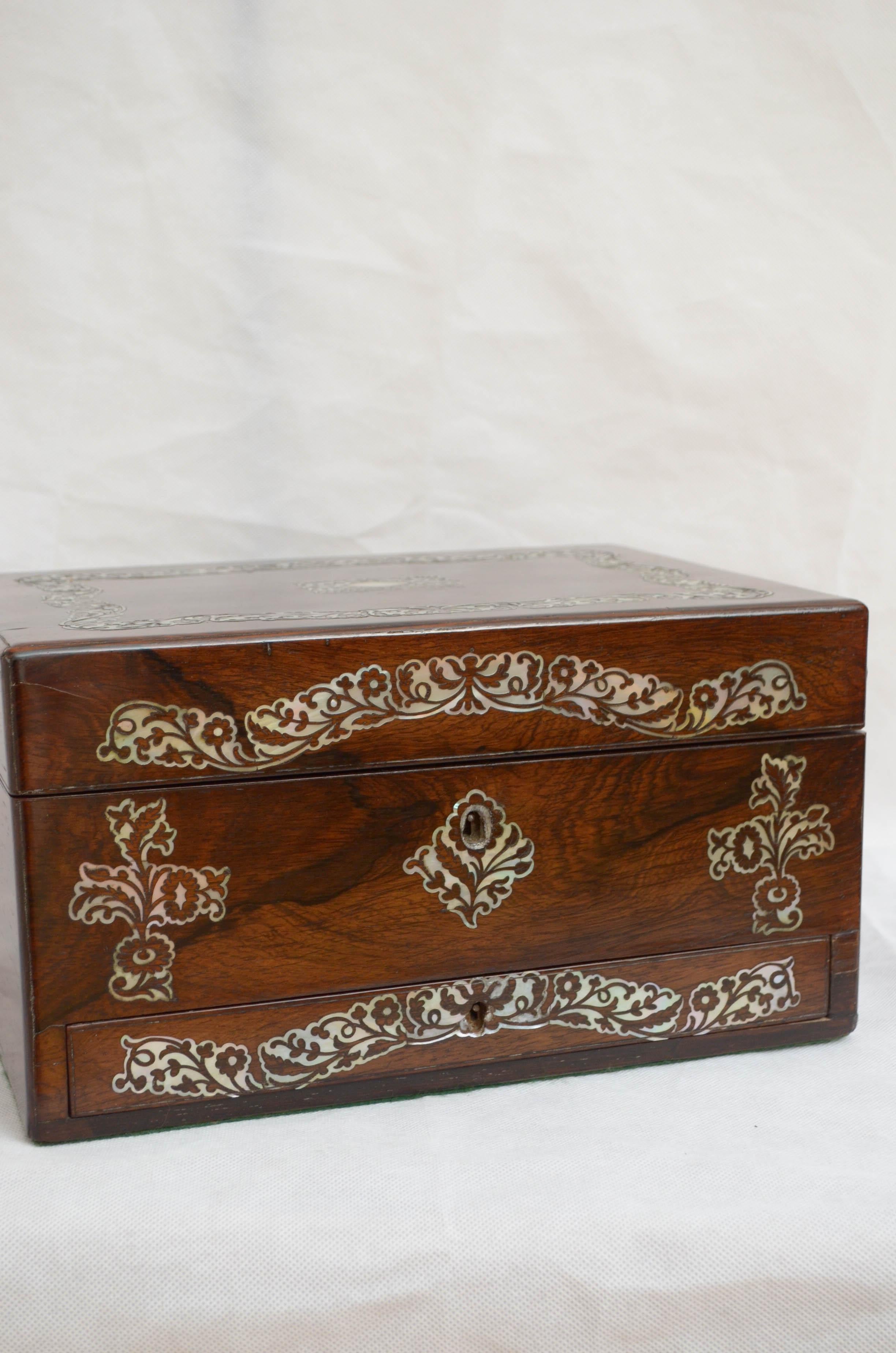 Superb Early Victorian Jewelry Box Vanity Box 3