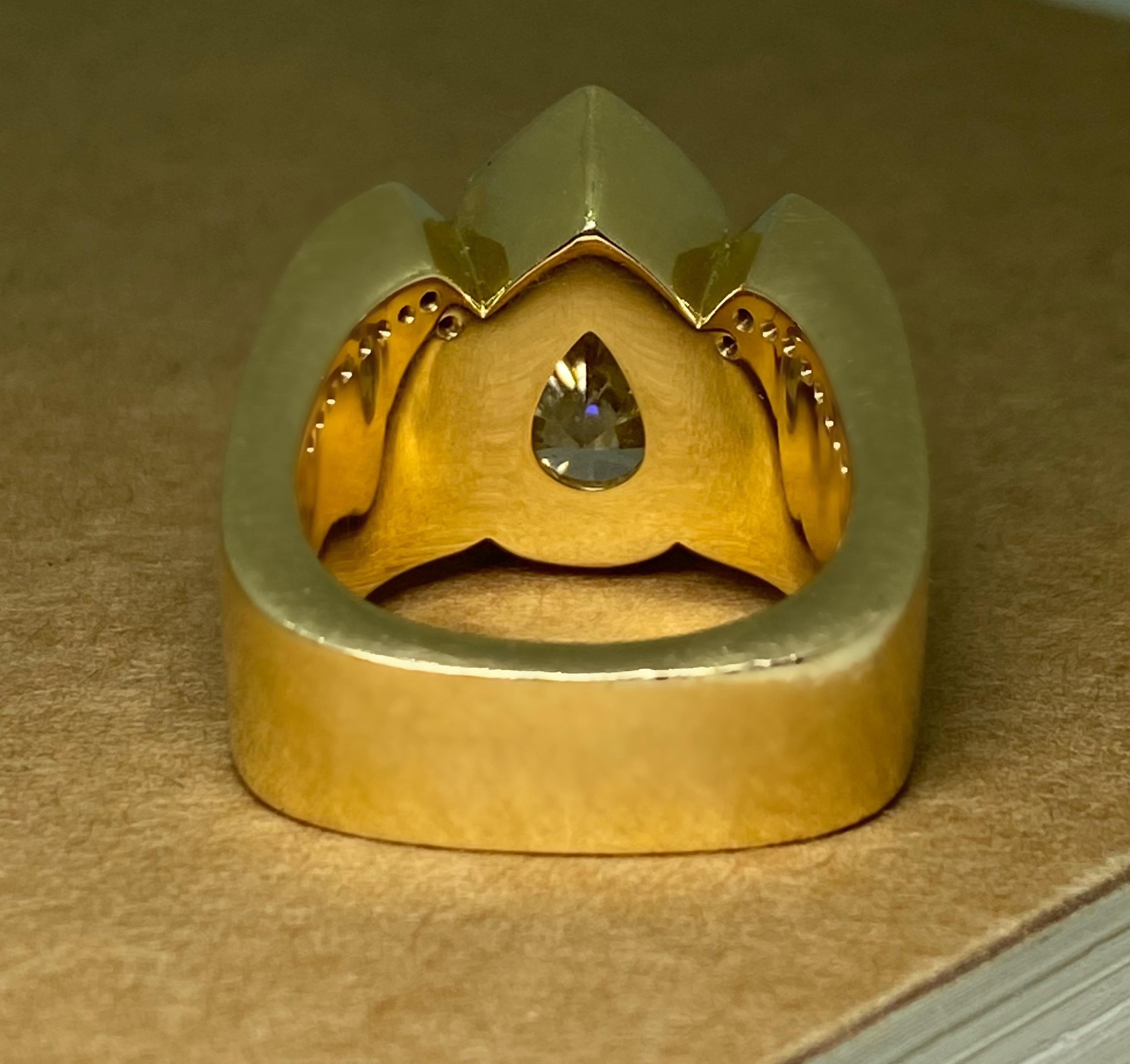 Natural 12.00ct Pear Shaped/Cut Diamond Ring in 18K Yellow Gold, valued at 490K 1