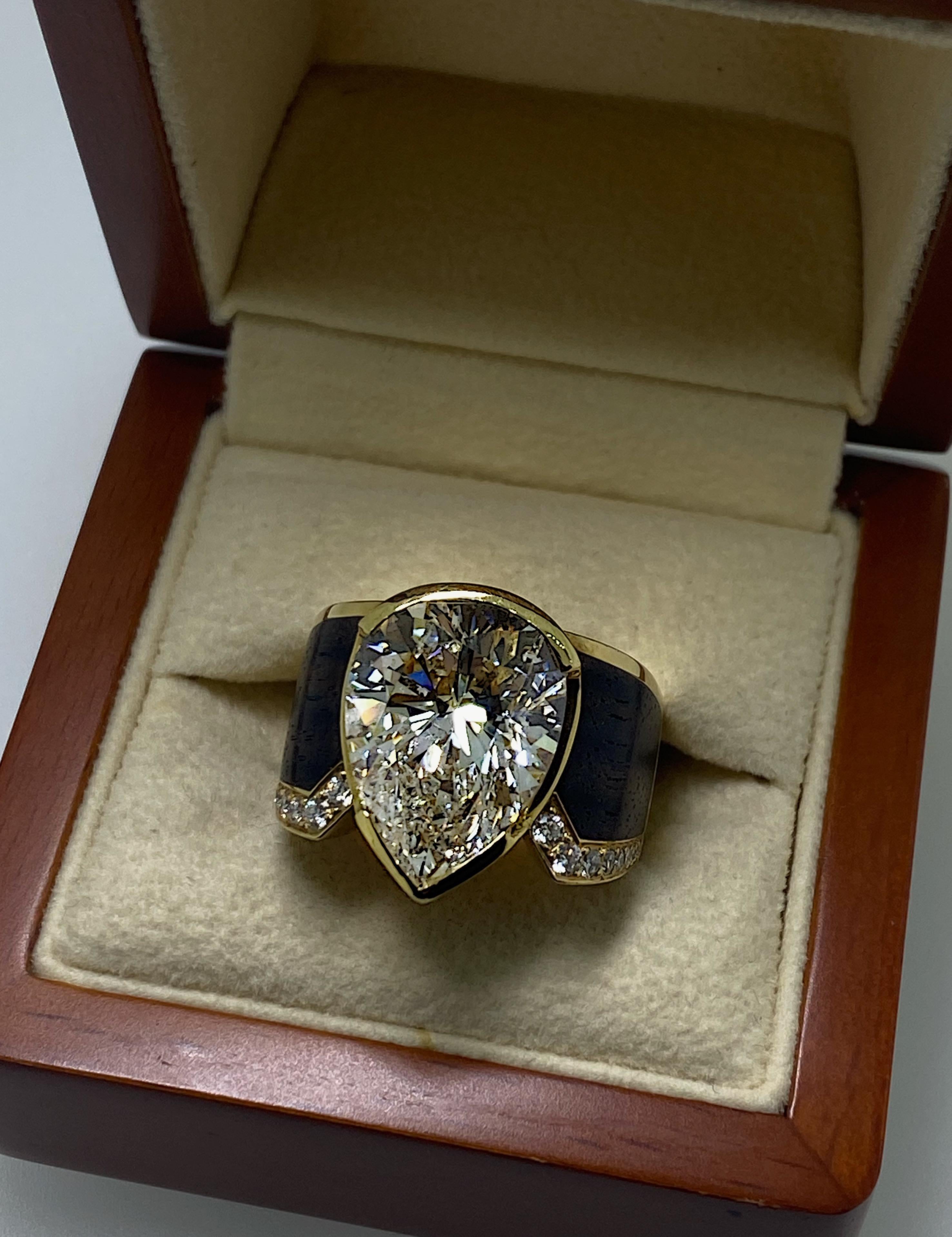 Natürlicher 12,00 Karat birnenförmiger Diamantring aus 18 Karat Gelbgold mit Schliff, 490 Karat (Retro)