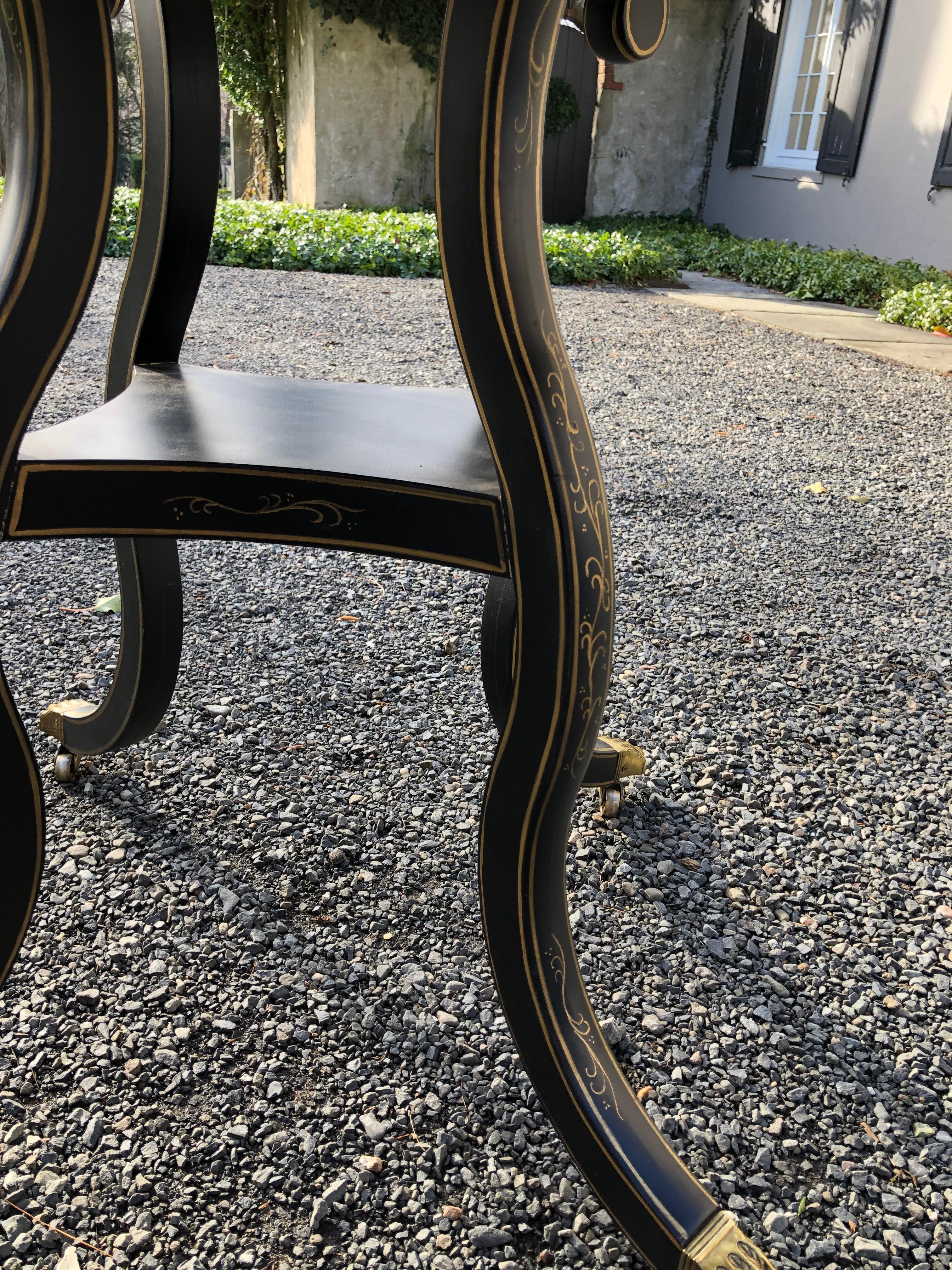 Superb Eglomise and Gilded Round End or Center Table by Julia Gray In Excellent Condition In Hopewell, NJ