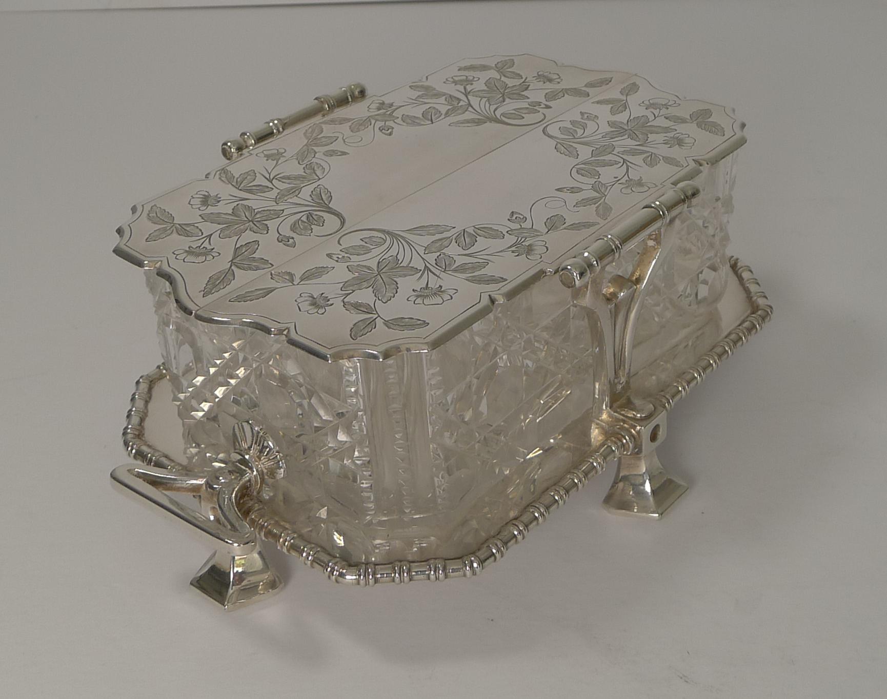 Superb Elkington Butter Dish in Silver Plate, circa 1883 3