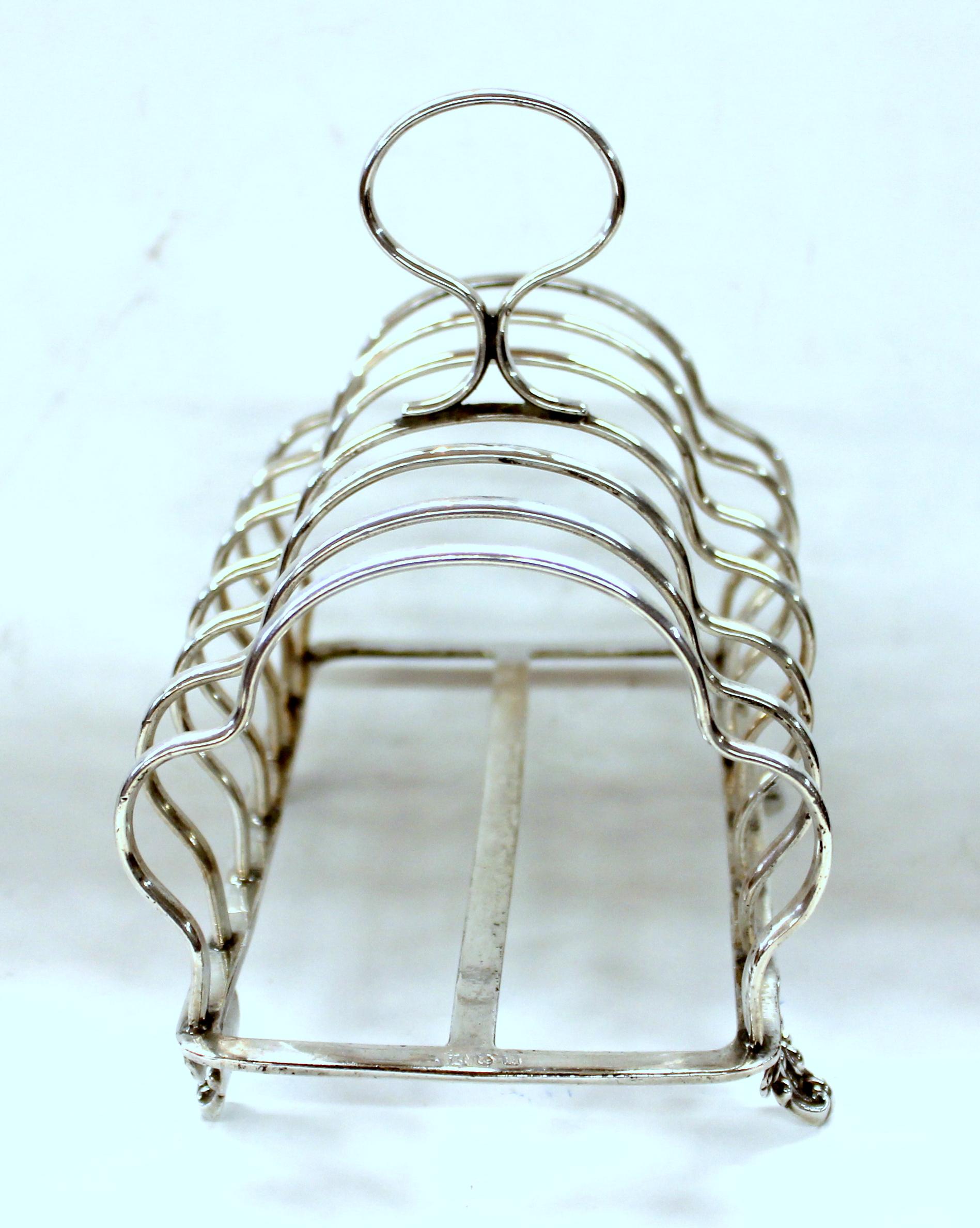 19th Century Superb English Silver Plate Seven-Bar Toast or Letter Rack on Lovely Cast Feet
