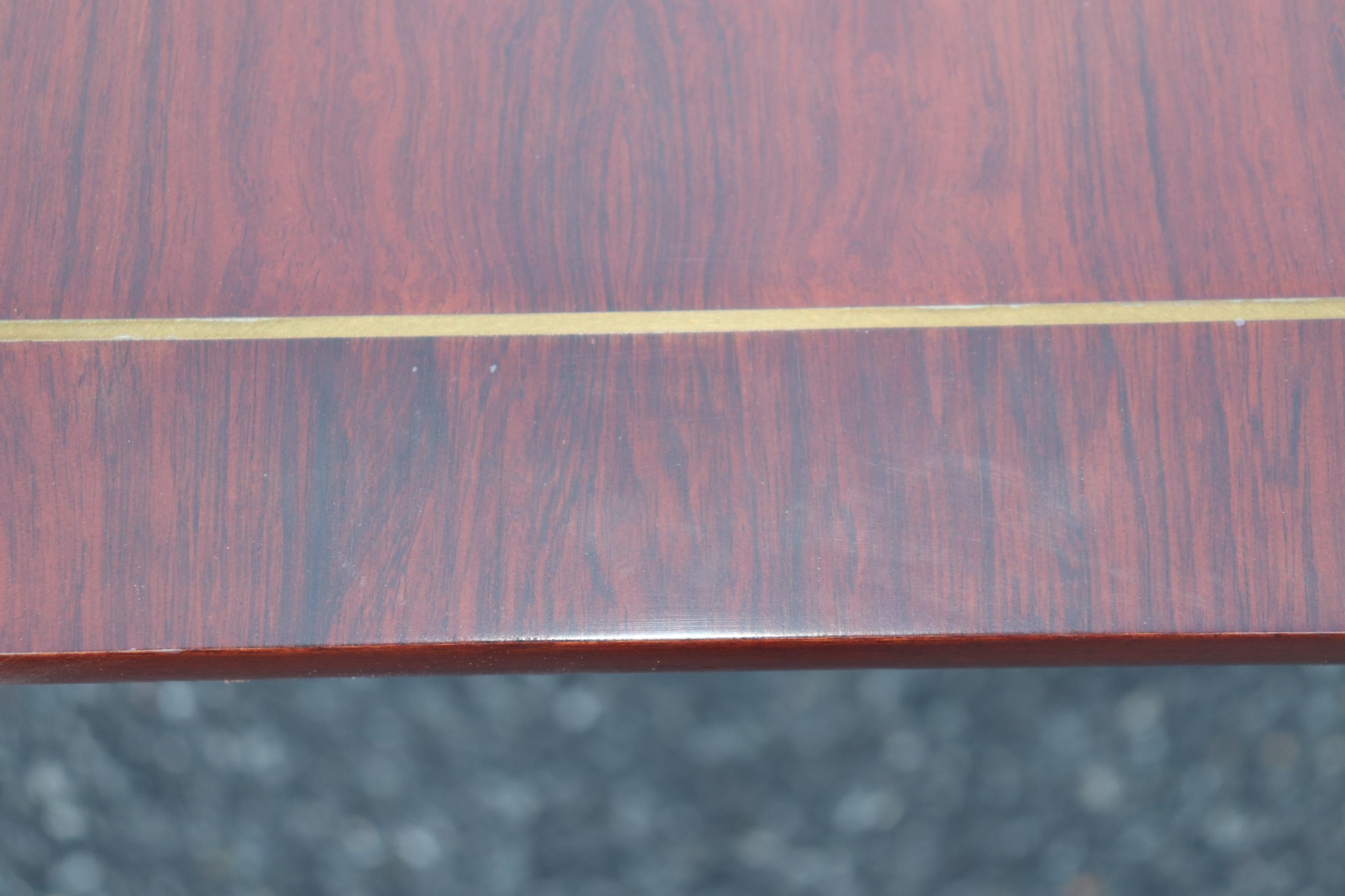 Superbe table de salle à manger anglaise de style Sheraton en bois de rose figuré avec 3 feuilles en vente 8