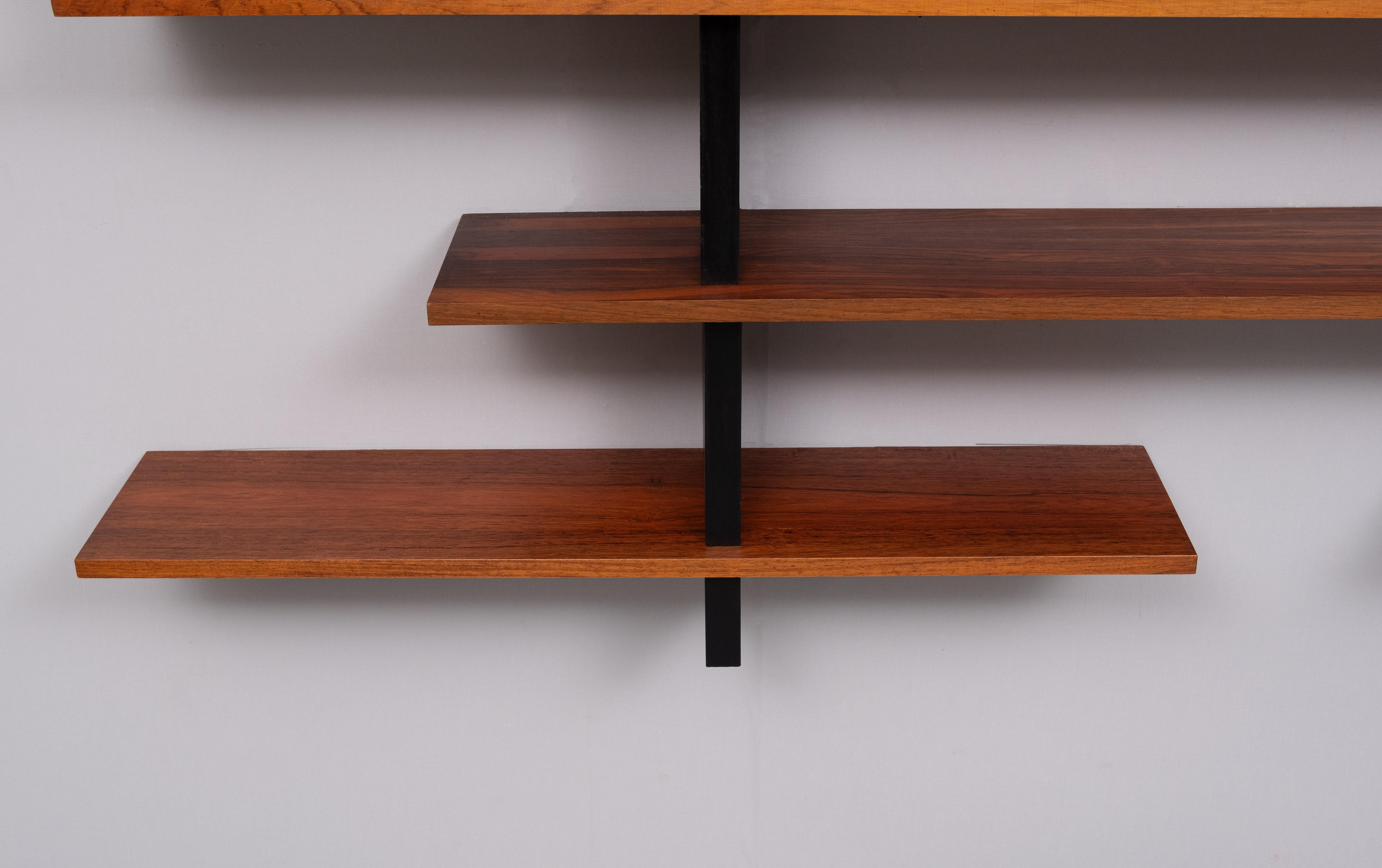 Mid-20th Century Superb floating  DR Banz Bord  Wall system  1960s Germany