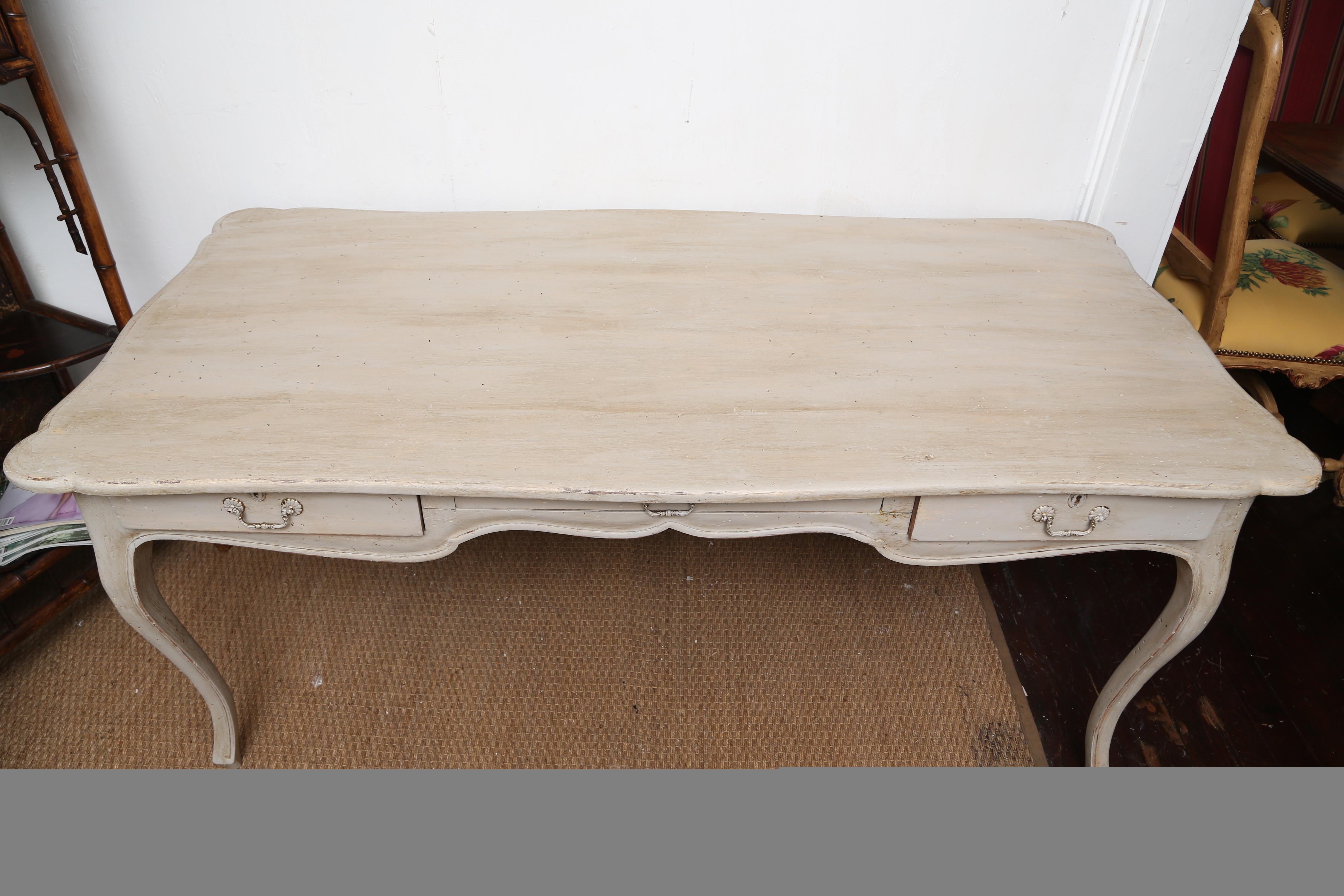 Superb French 1900s Hand Painted Large Desk In Excellent Condition In West Palm Beach, FL