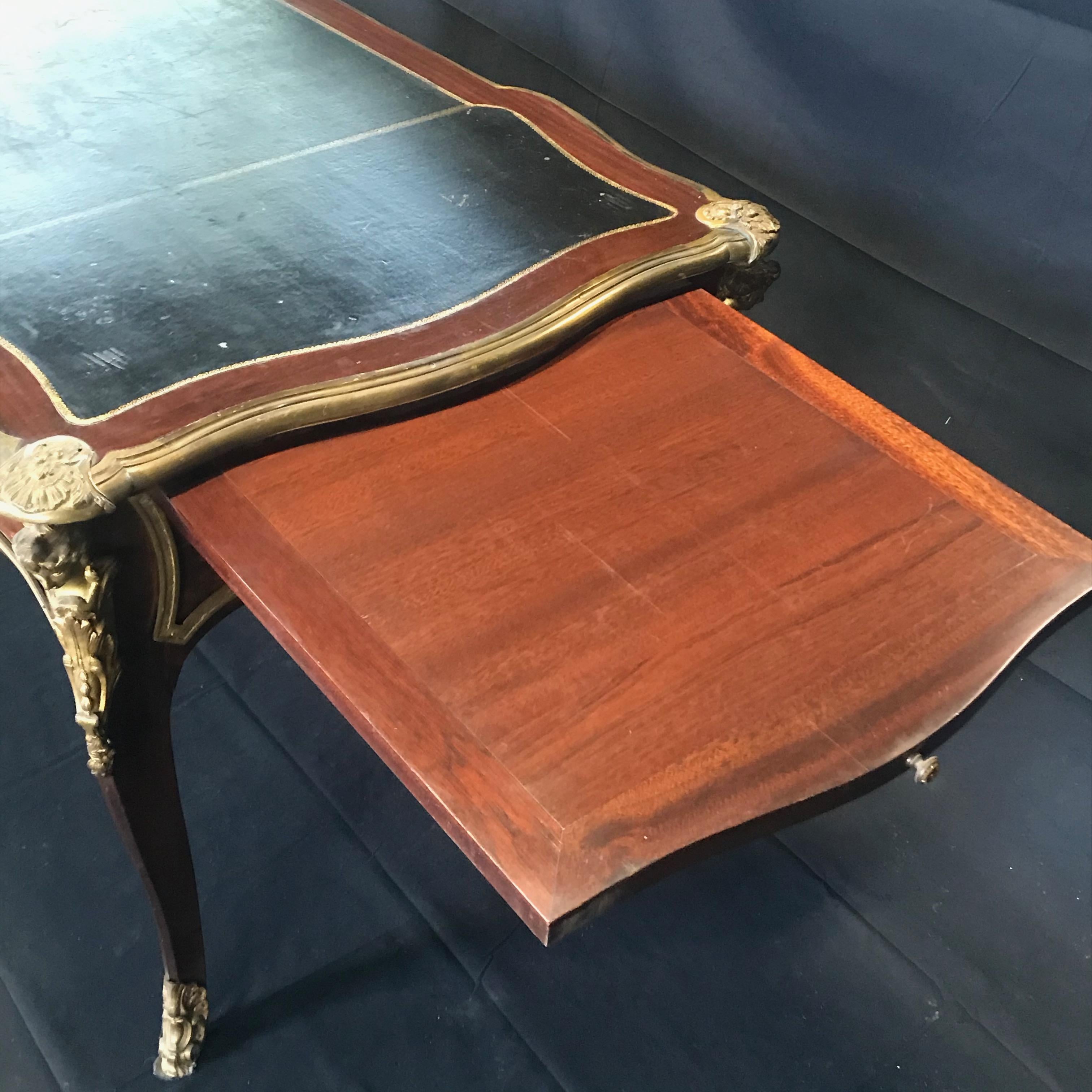 Superb French 19th Century Louis XV Style Writing Desk 3