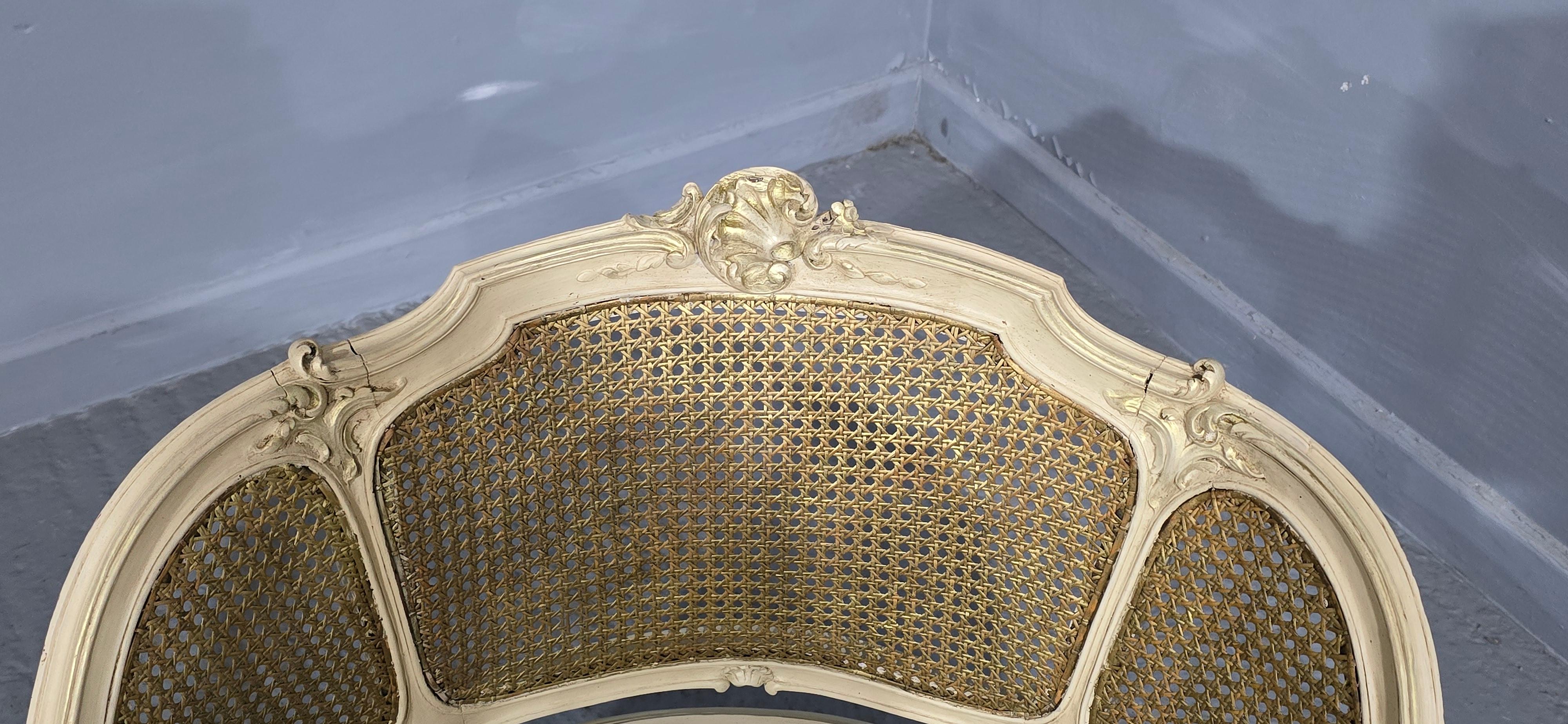 Prächtiger französischer Bergere Wannenstuhl im Angebot 3