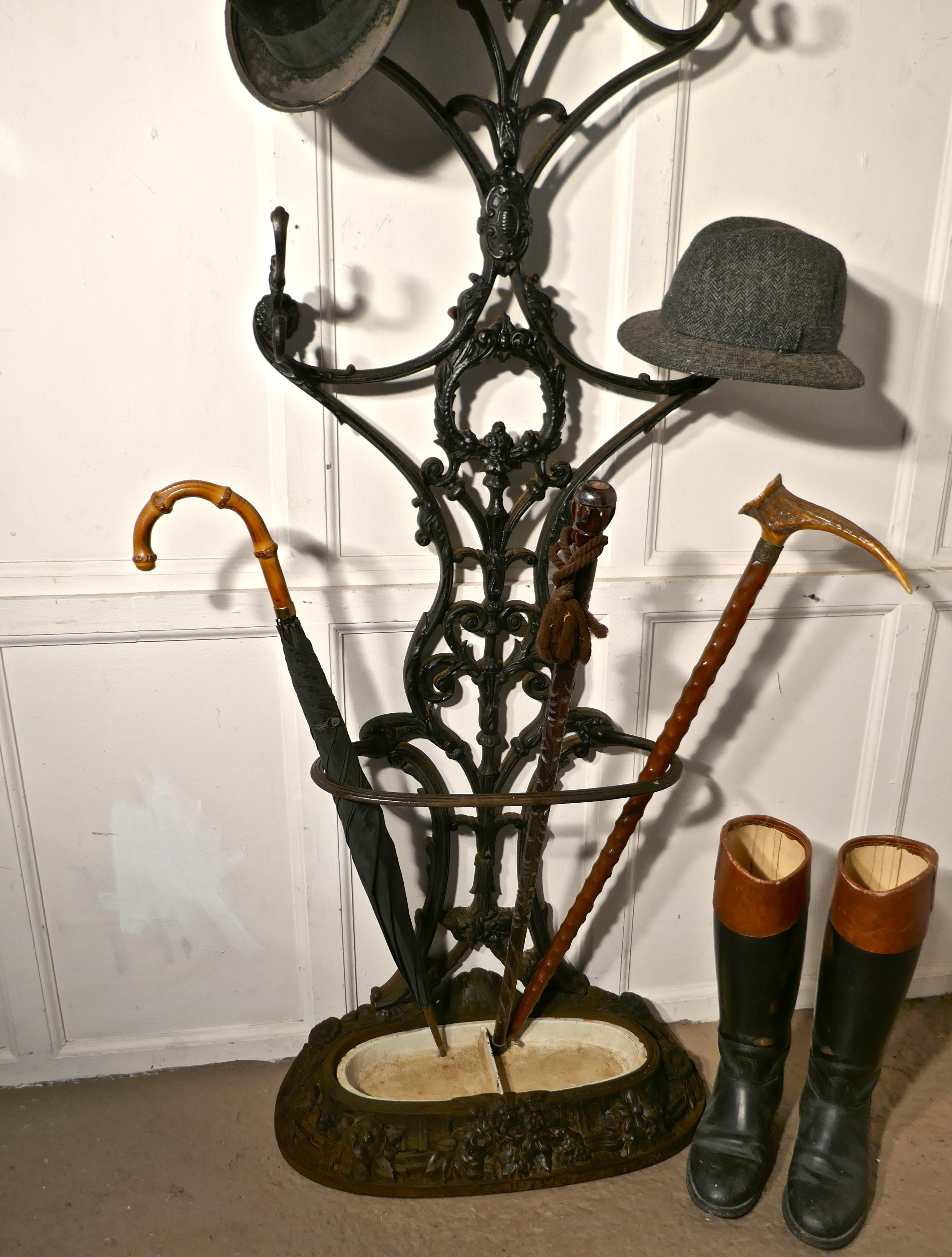Late 19th Century Superb French Cast Iron Hall Stand, Signed Corneau Freres Charleville