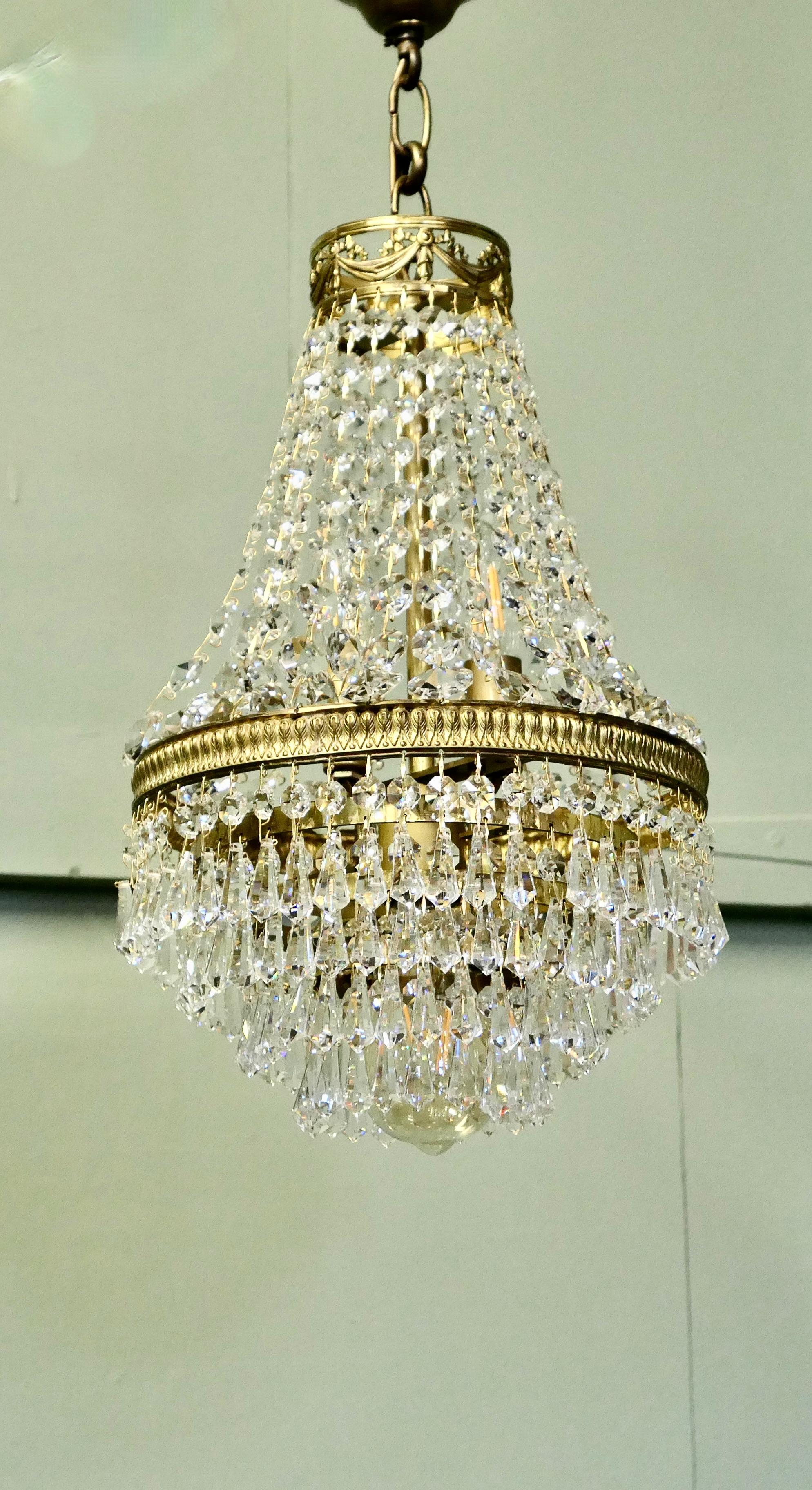 Splendido lampadario a tenda e a cascata in stile impero francese in vendita 2