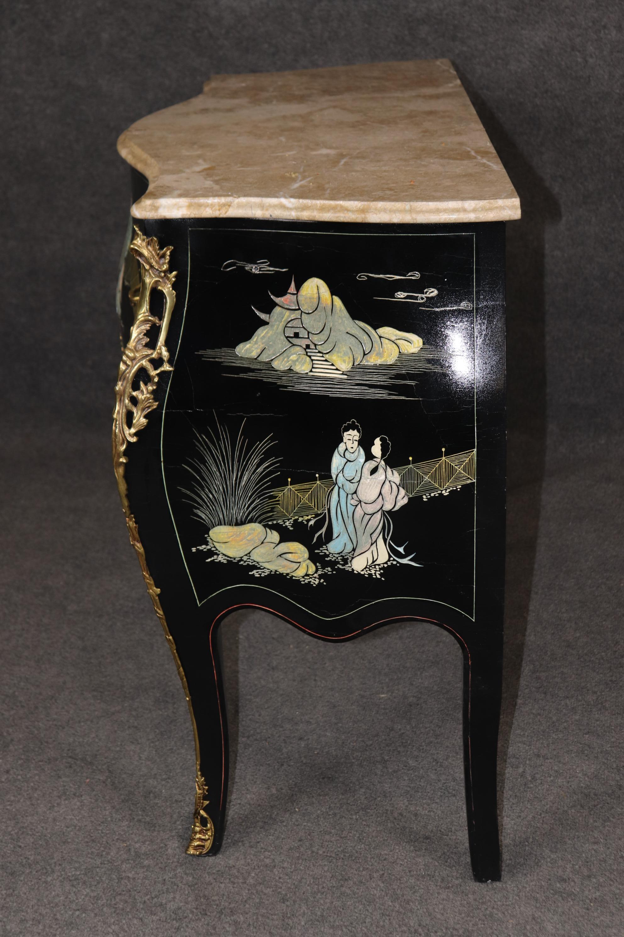 Bronzo Superba commode francese in stile Luigi XV in lacca di Coromandel ebanizzata in vendita