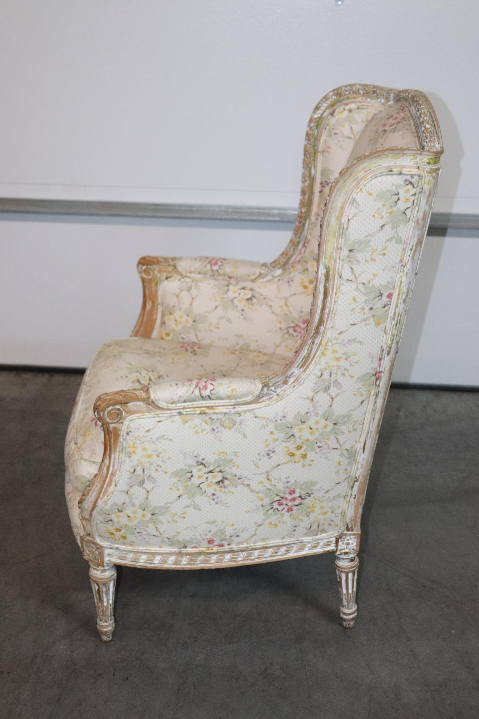 Superb French Painted Decorated Time-Worn Distressed Louis XV Bergere Chair 10